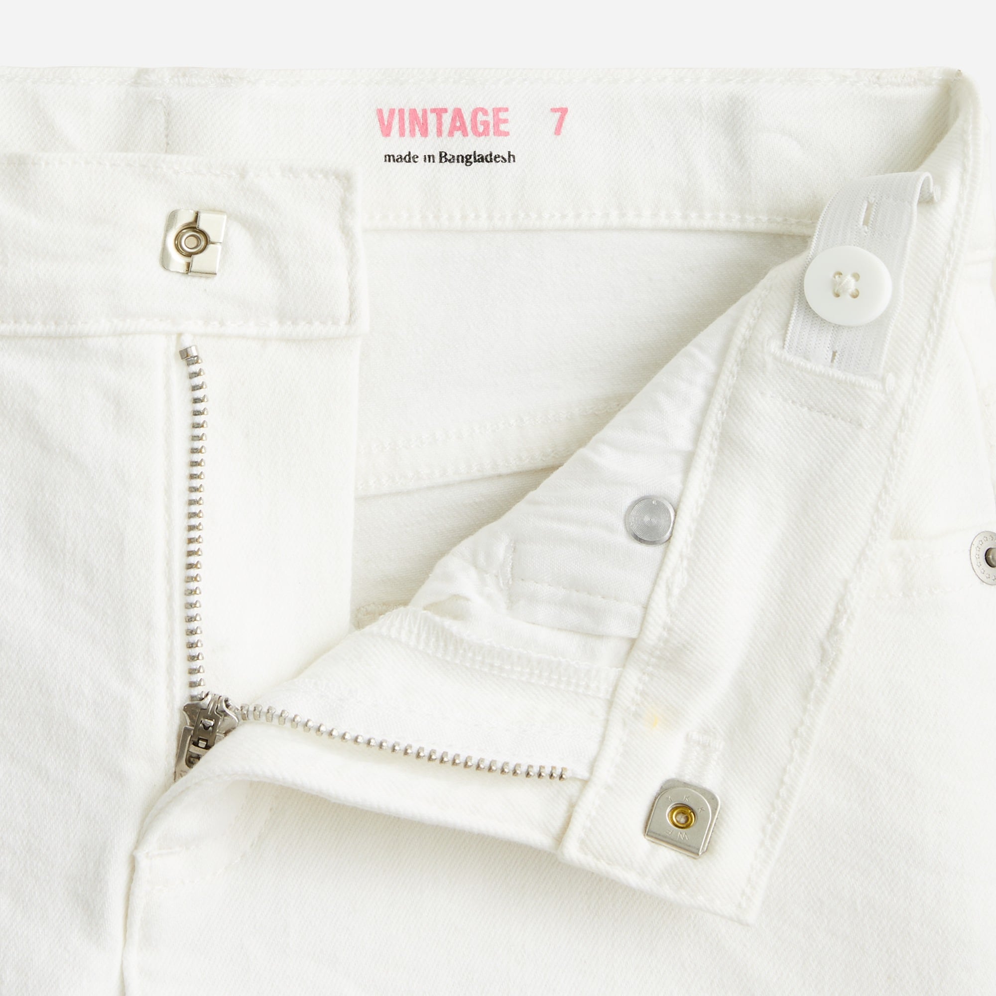 Girls' frayed-hem denim short in white