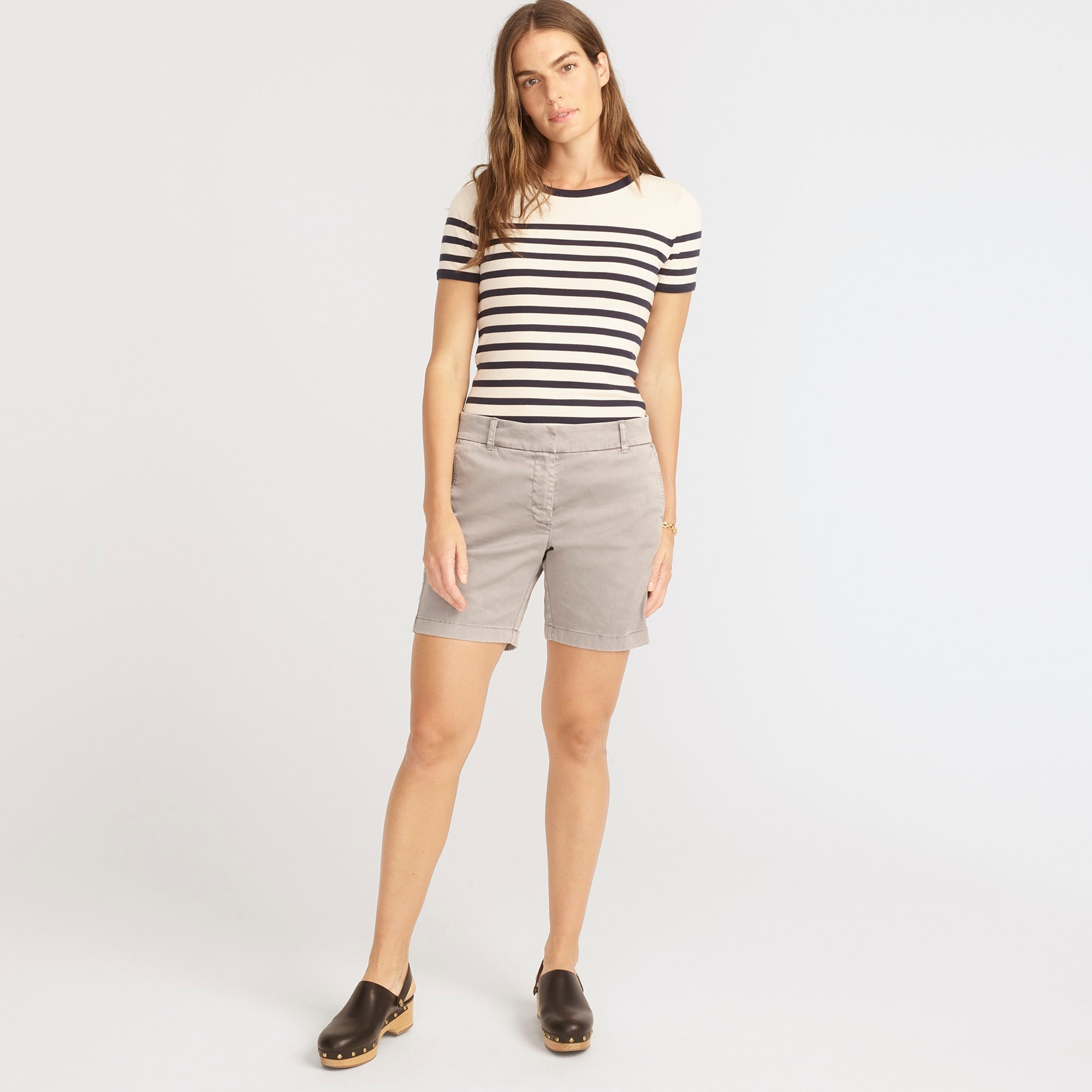7" stretch chino short