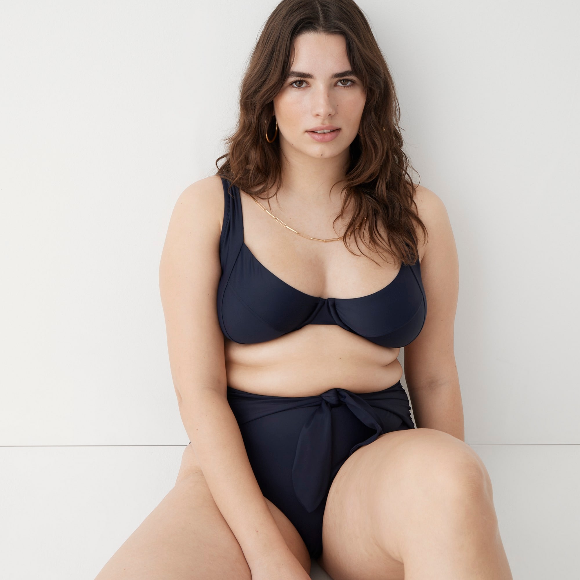 Cross-back underwire bikini top