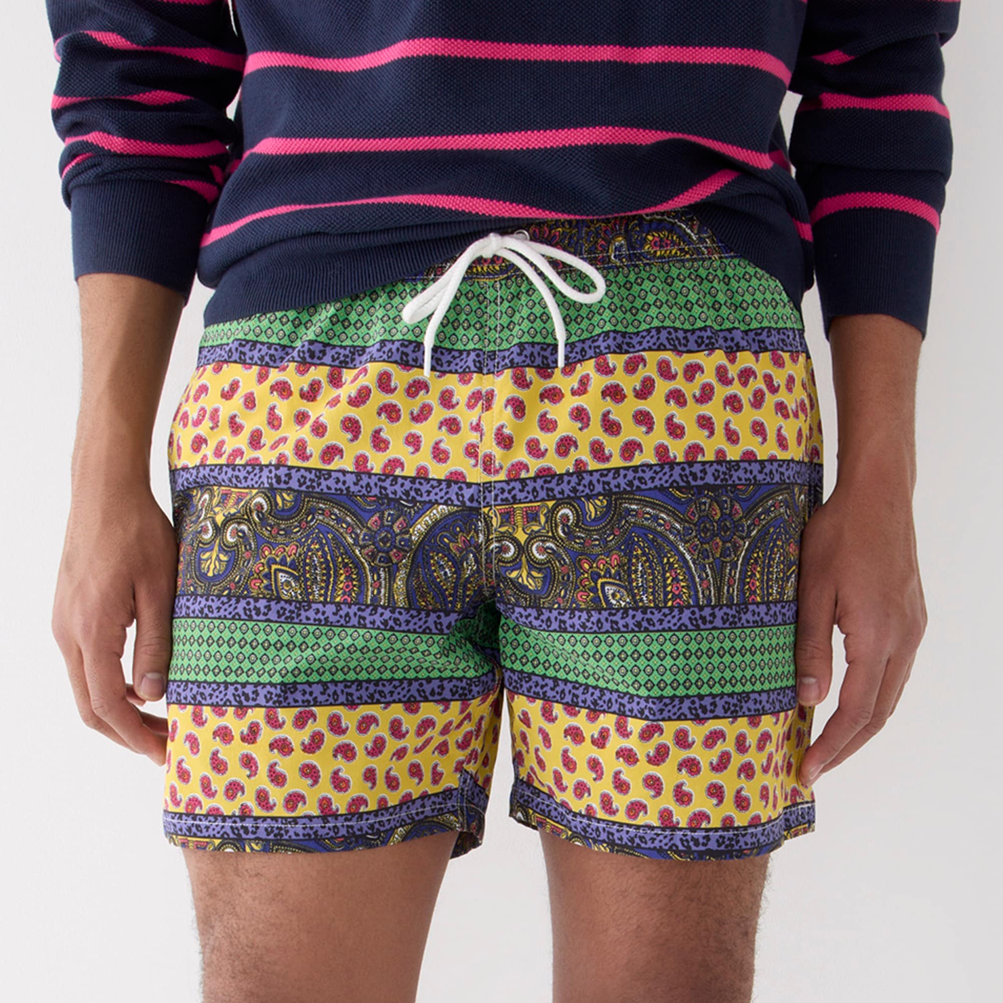 6" stretch swim trunk in print with ECONYL® nylon