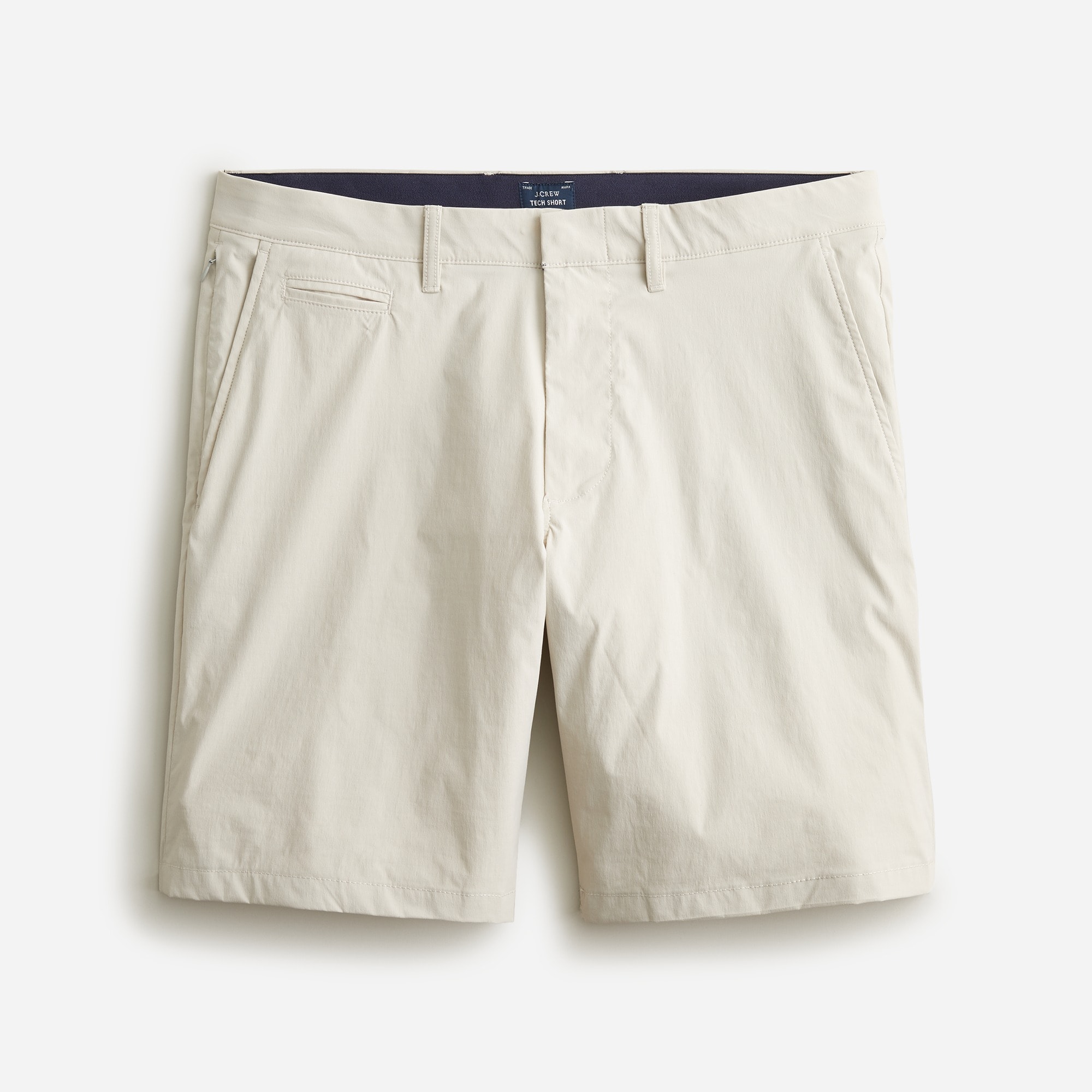 9" tech short