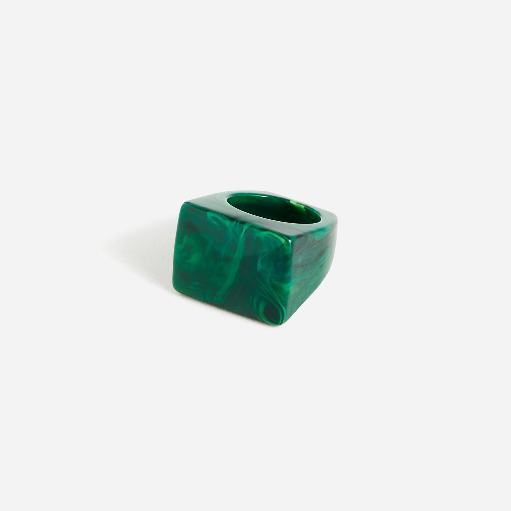 Made-in-Italy square face ring