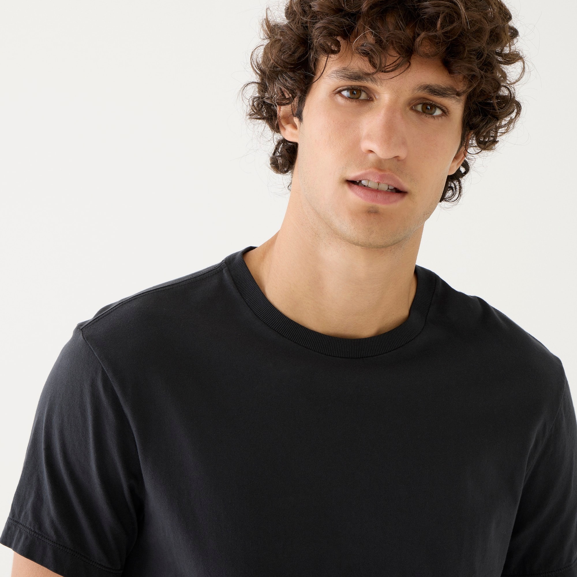 Broken-in short-sleeve T-shirt