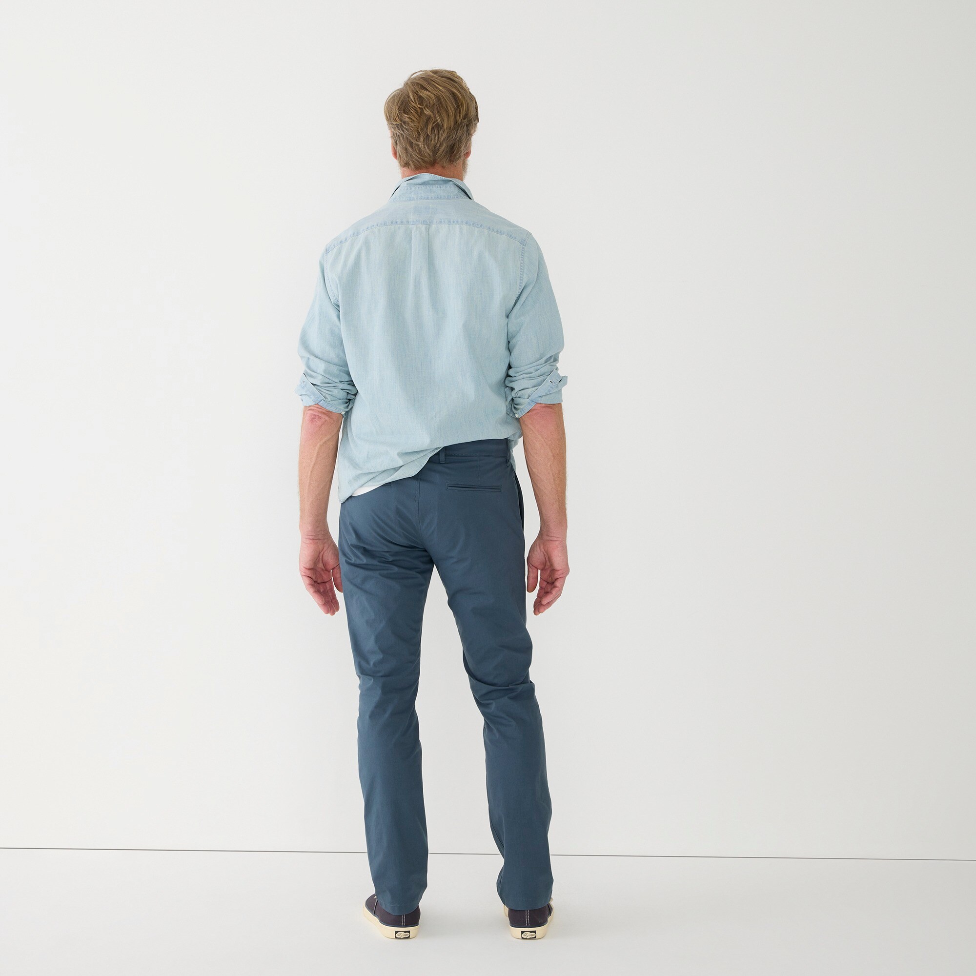 484 Slim-fit tech pant