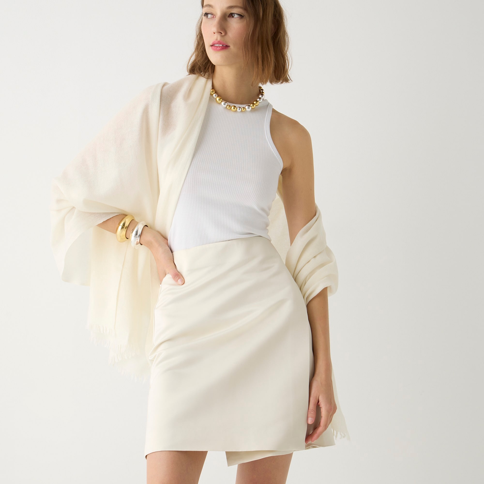 Woven lightweight cashmere wrap