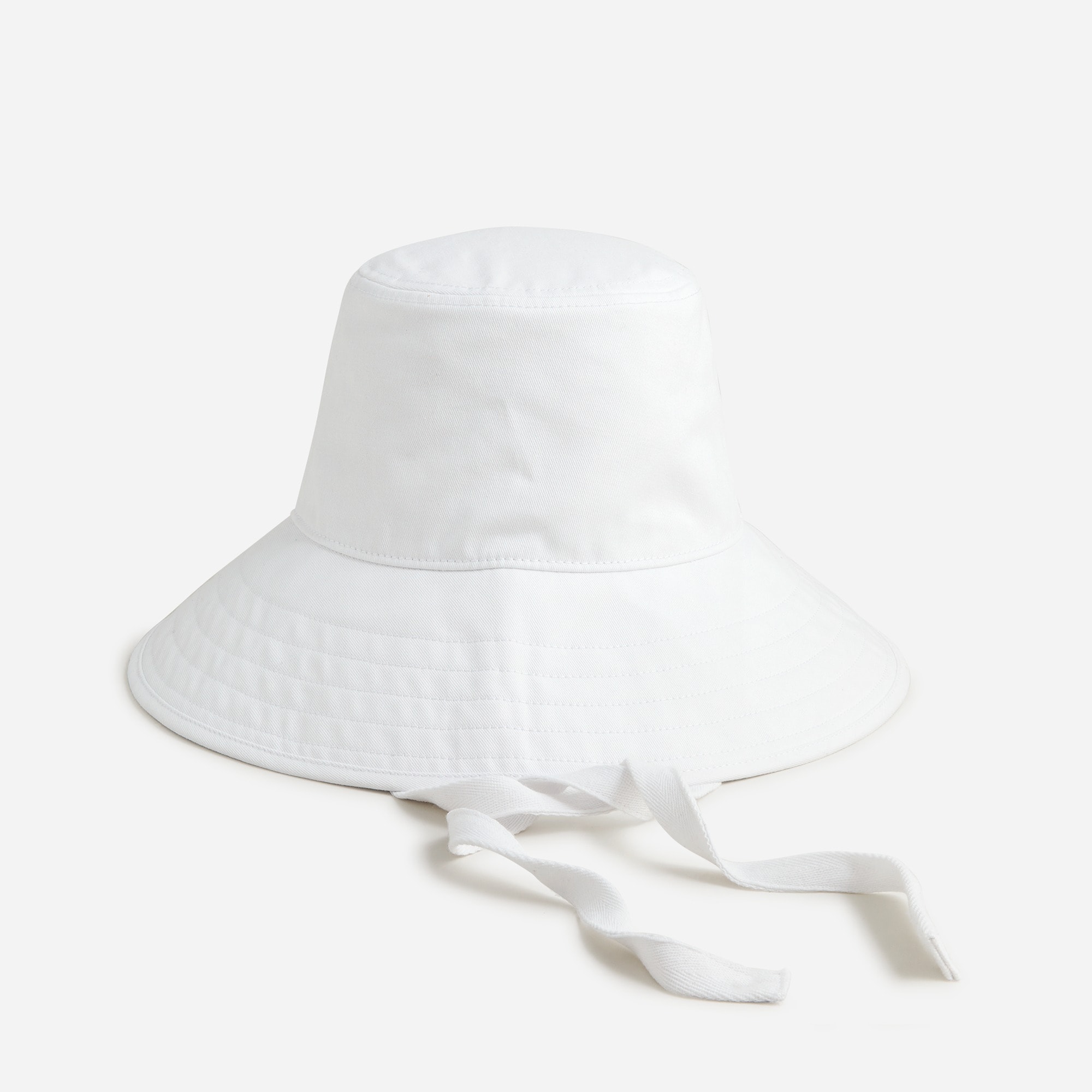 Bucket hat with ties