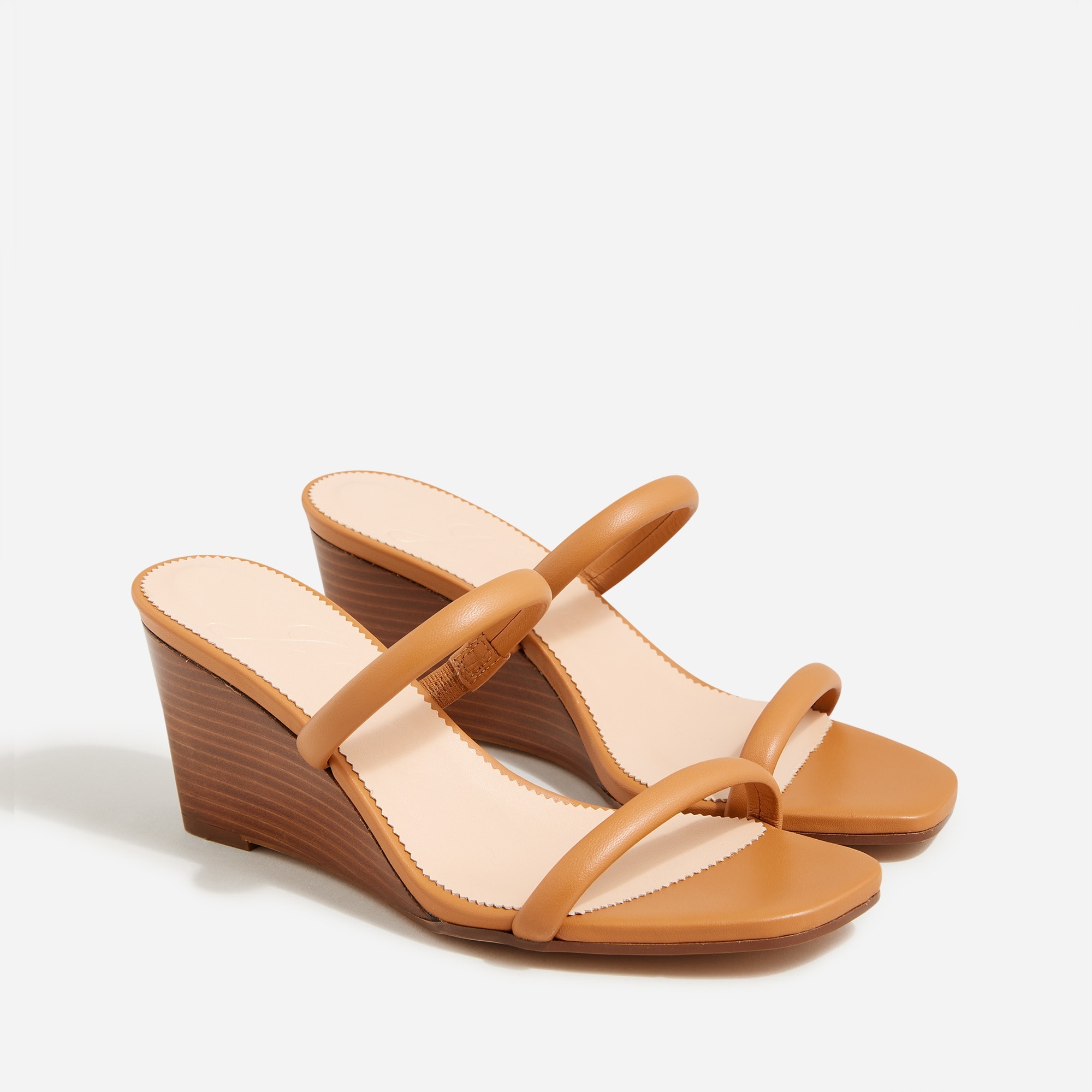 Double-strap stacked wedges in leather