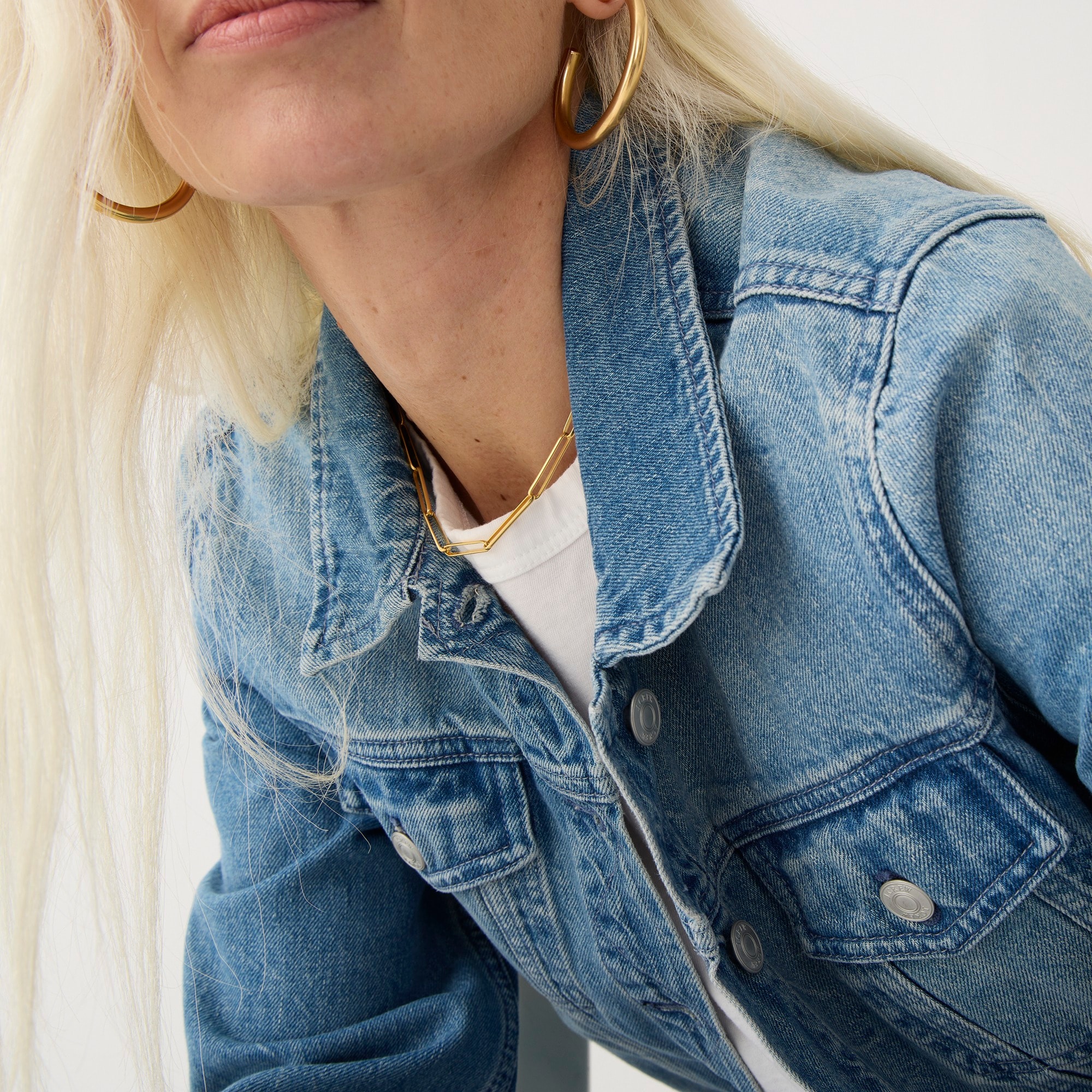 Classic denim jacket in Brilliant Day wash