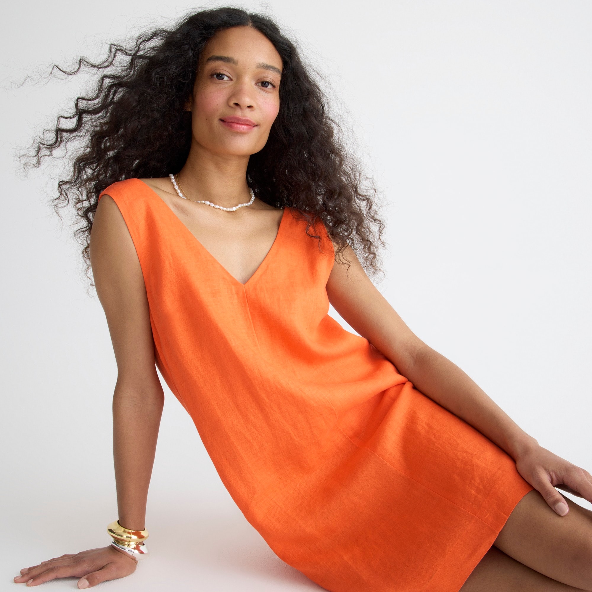 Maxine V-neck shift dress in linen