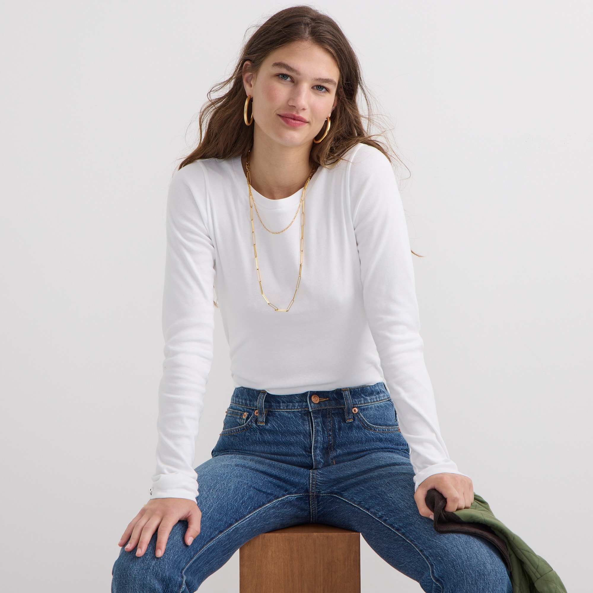 Perfect-fit long-sleeve crewneck T-shirt