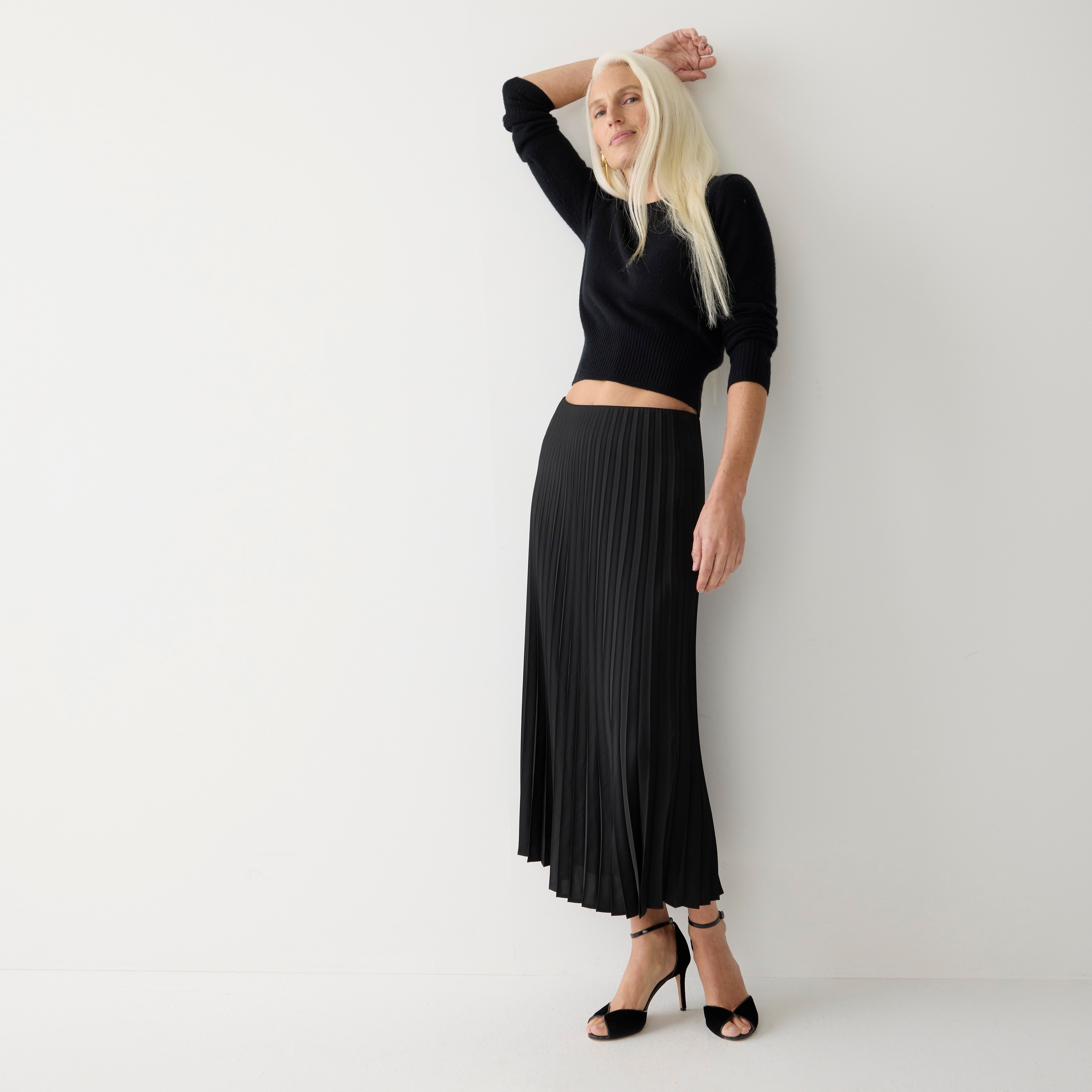 Pleated pull-on midi skirt