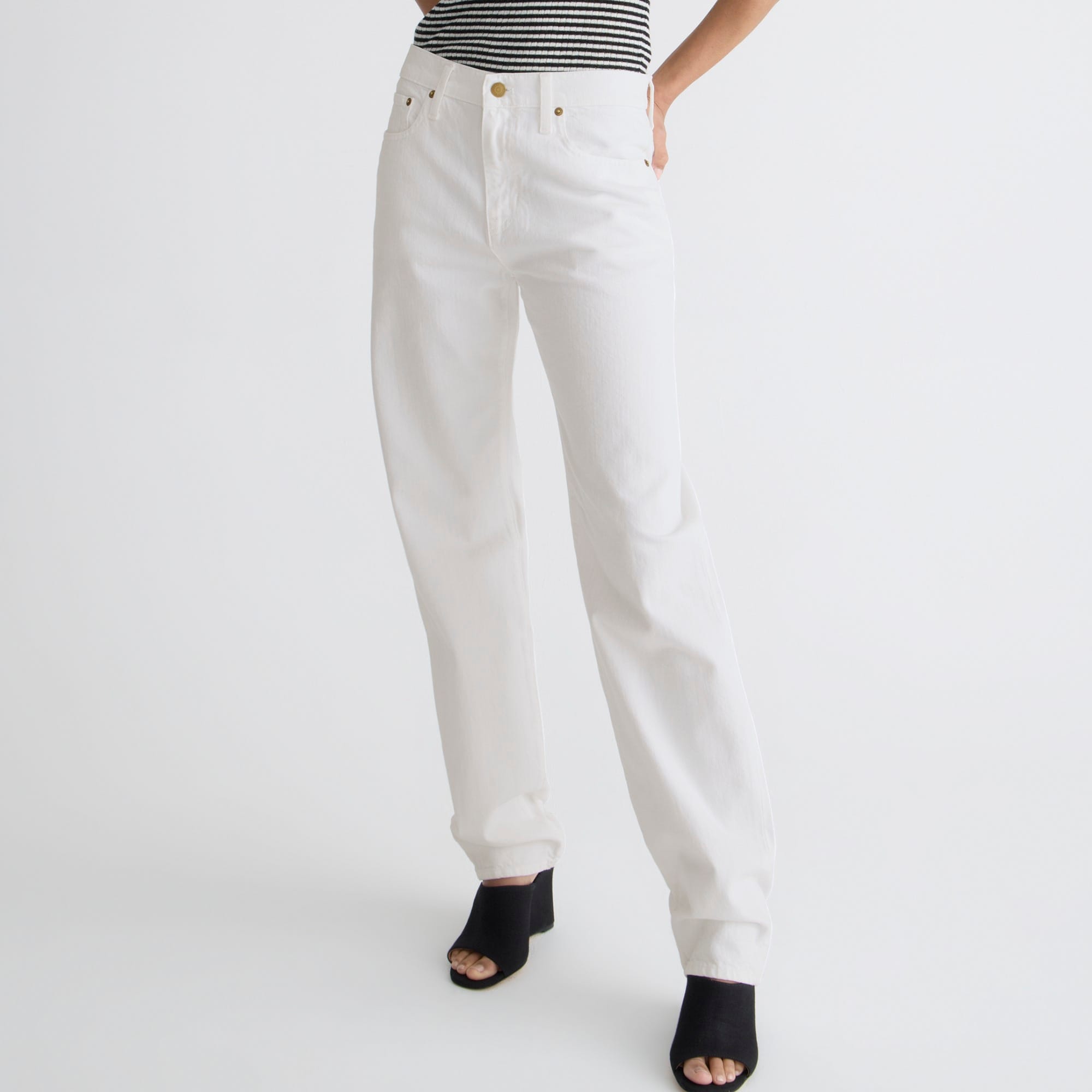 Slouchy-straight dad jean in white wash