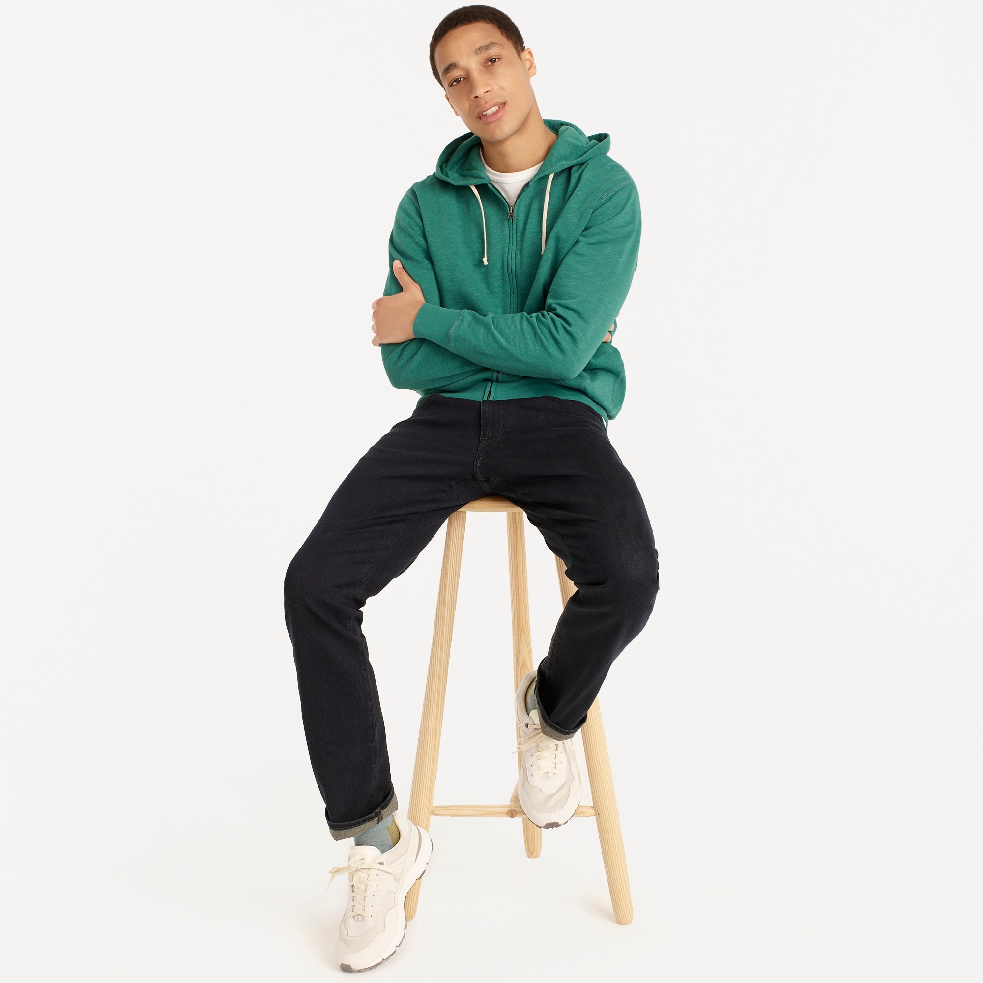 770 Straight-fit stretch jean in deep lake wash