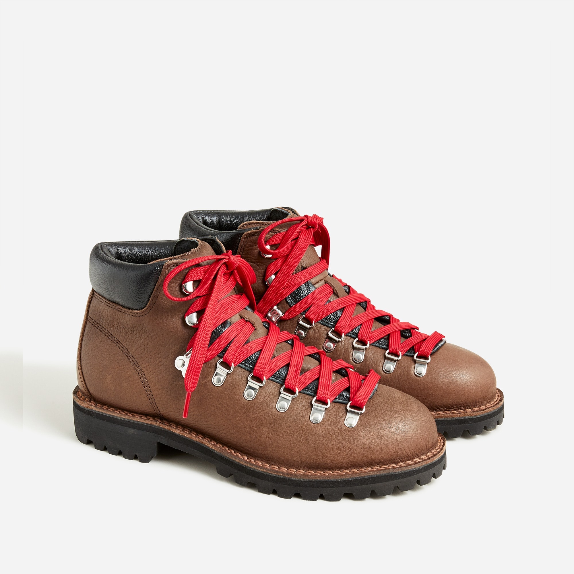 Cascade boots in tumbled leather