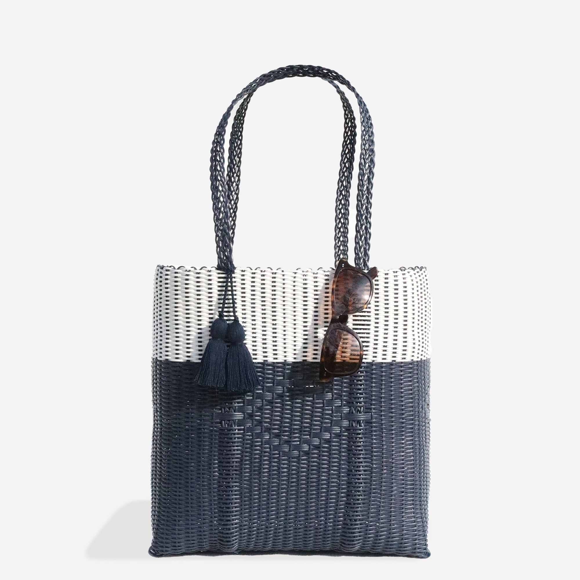 ixöq large recycled-plastic cesta tote