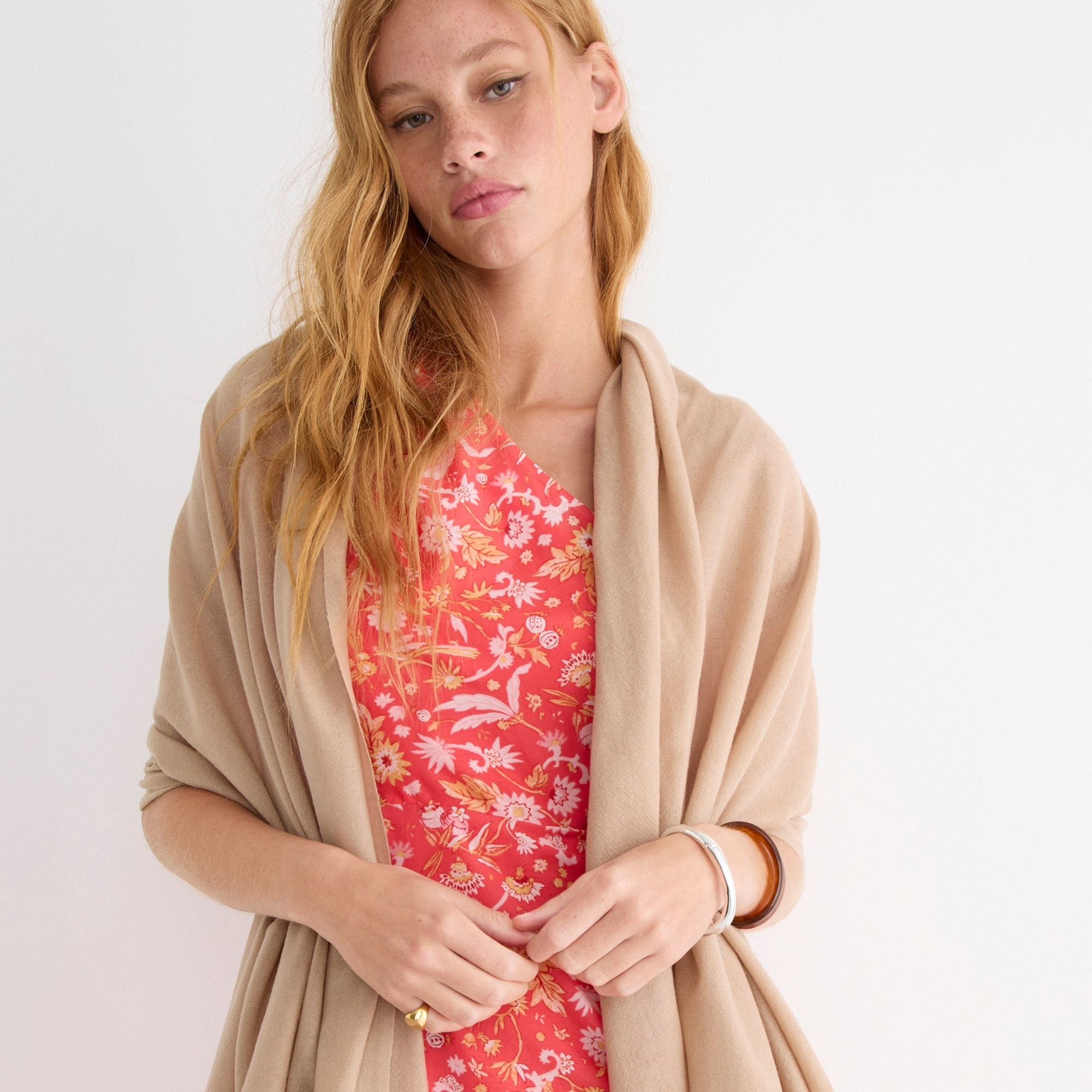 Woven lightweight cashmere wrap