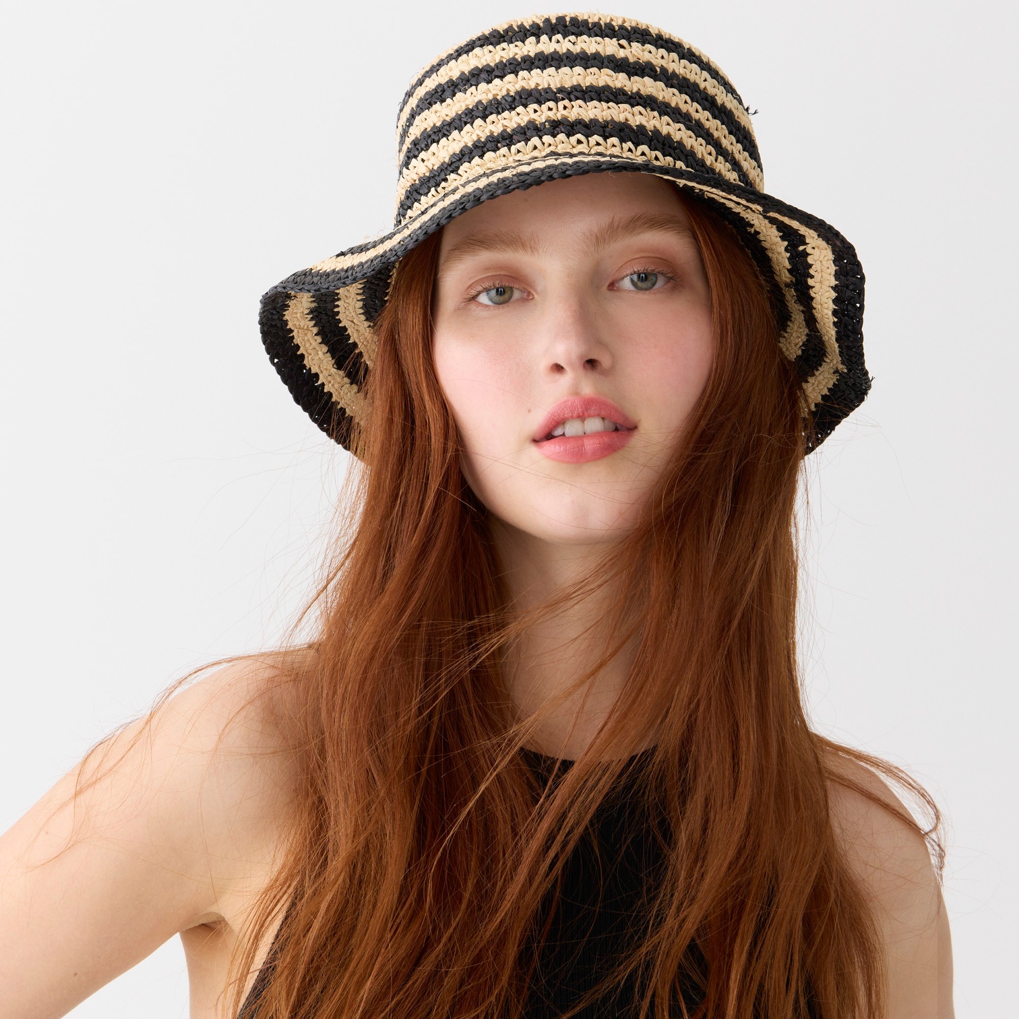 Raffia bucket hat in stripe