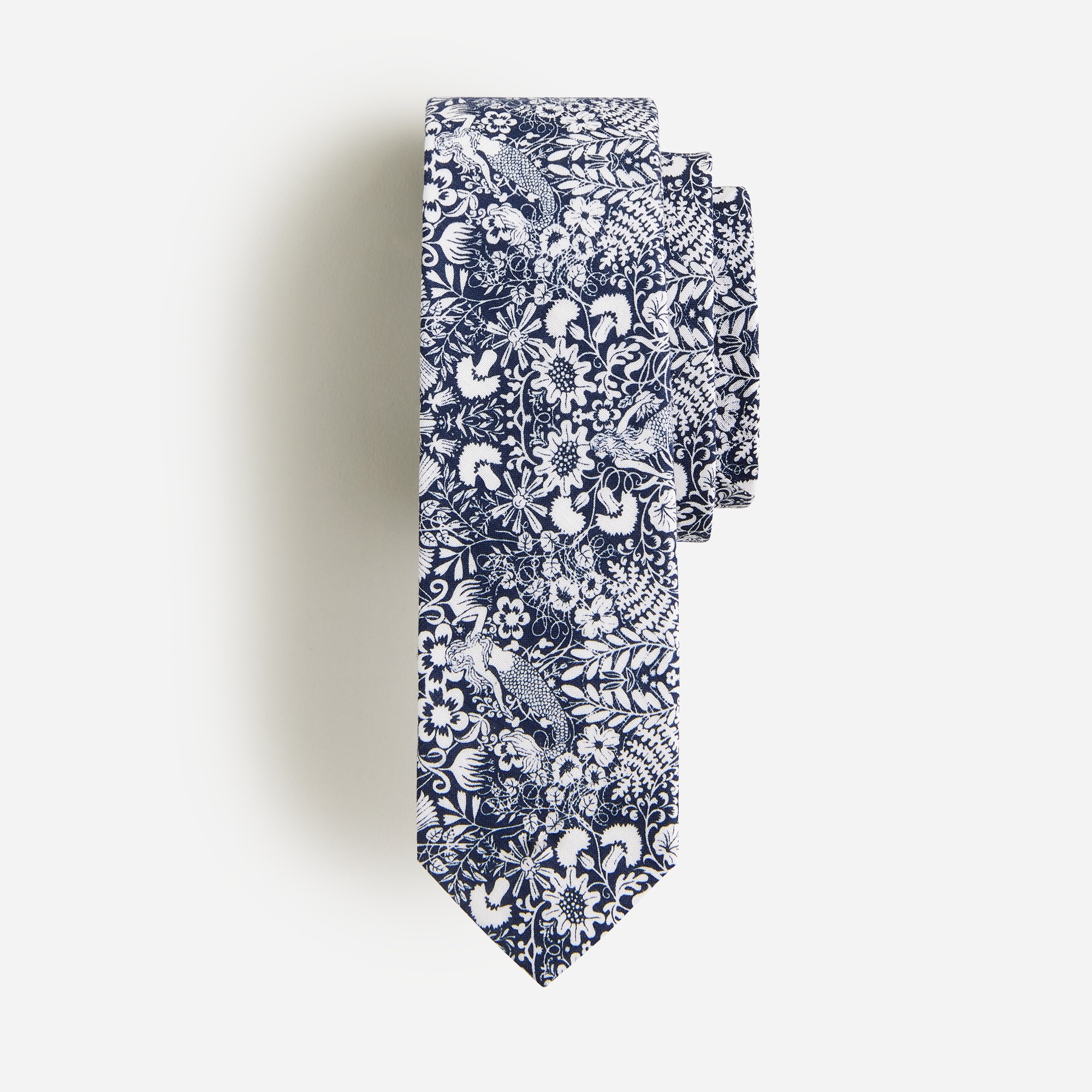 Boys' tie in siren floral