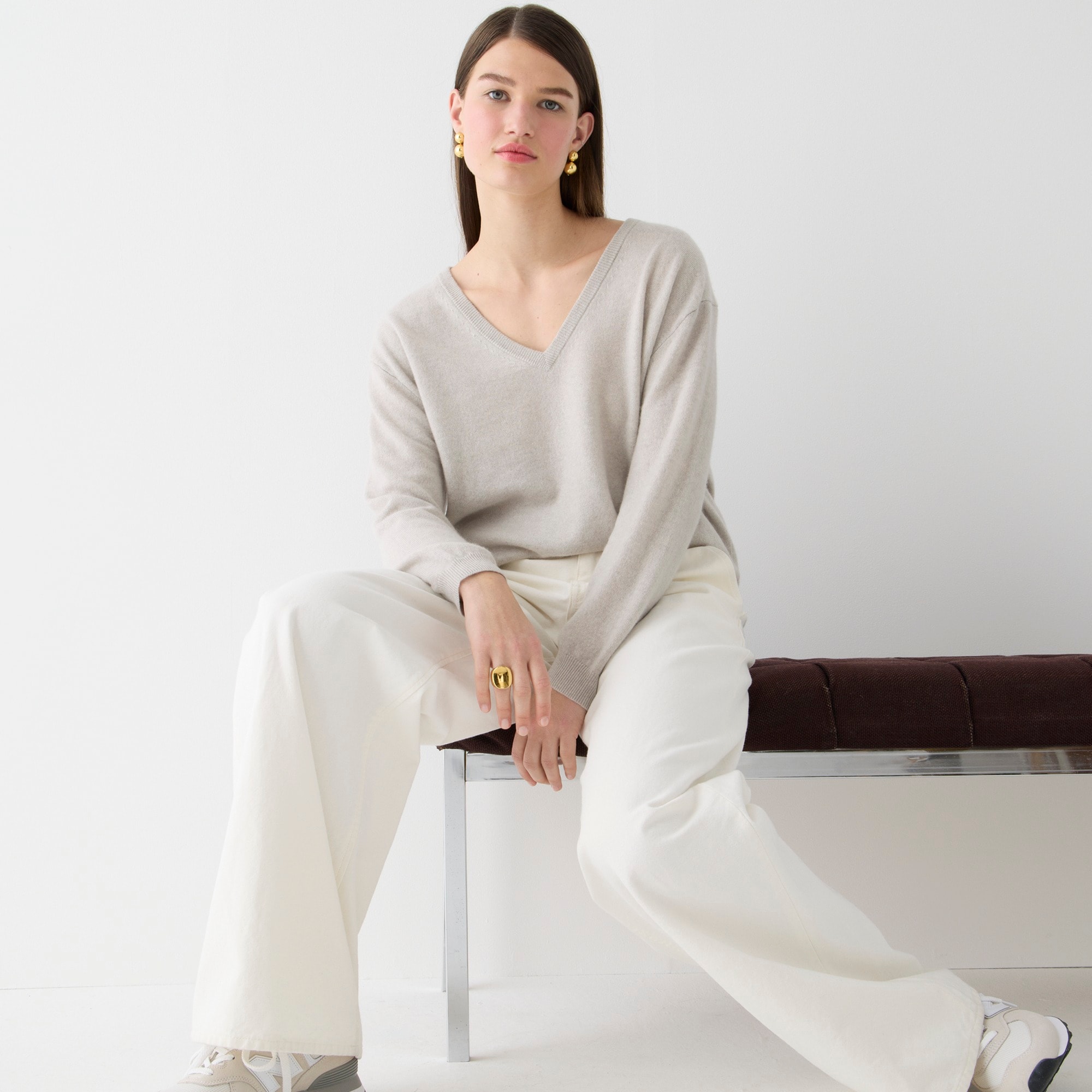 Cashmere relaxed V-neck sweater