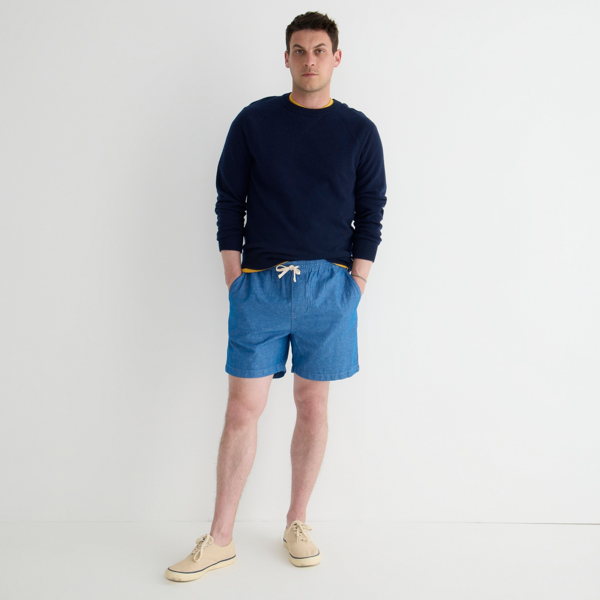 6" dock short in cotton-linen blend