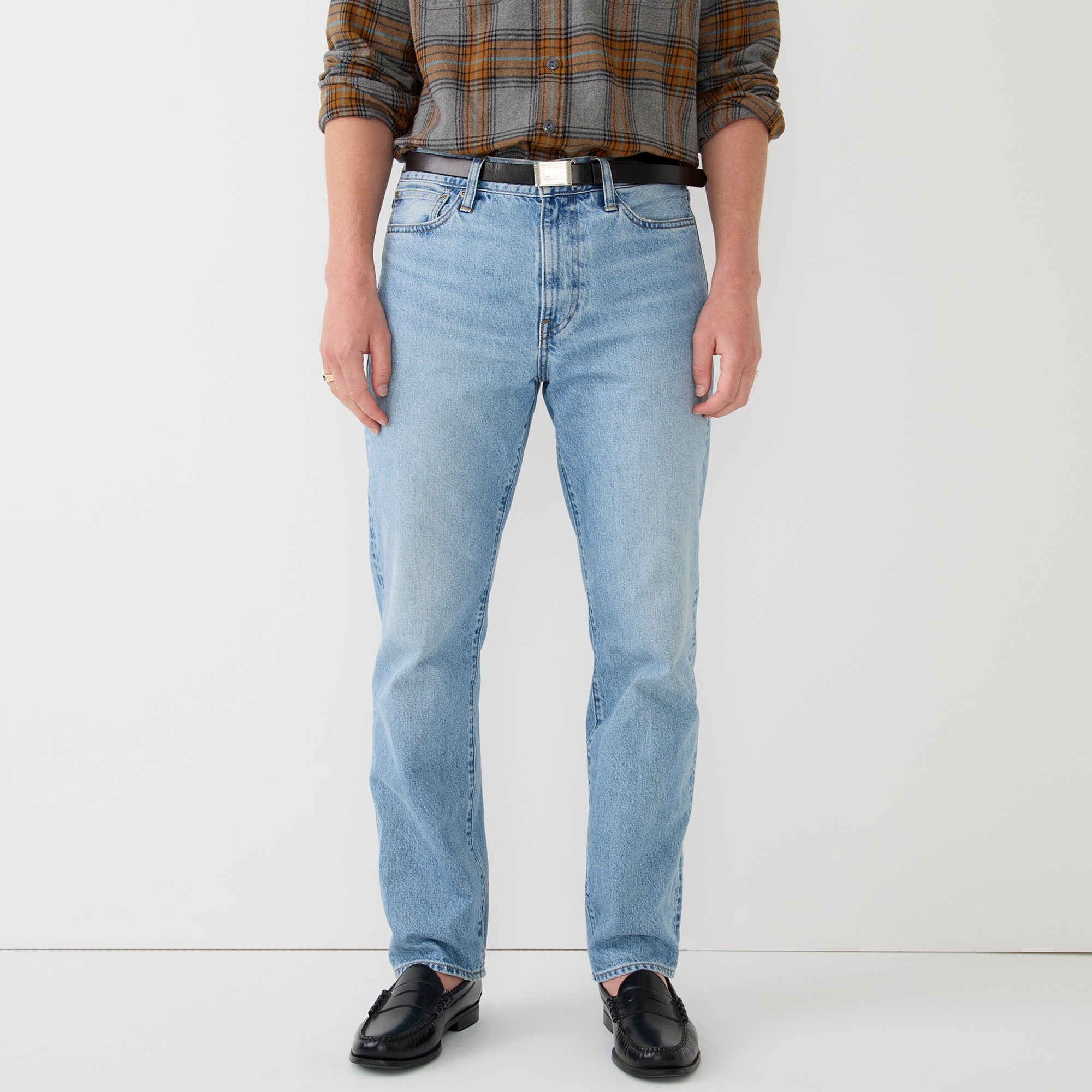 Classic Straight-fit jean in six-year wash