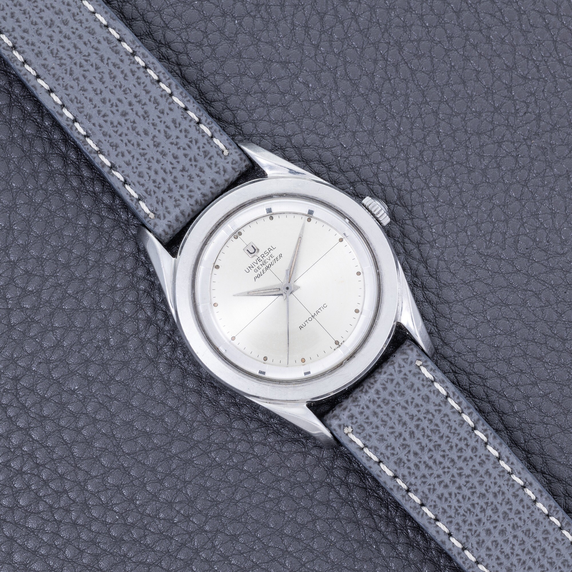 Analog:Shift vintage Universal Genéve Polerouter