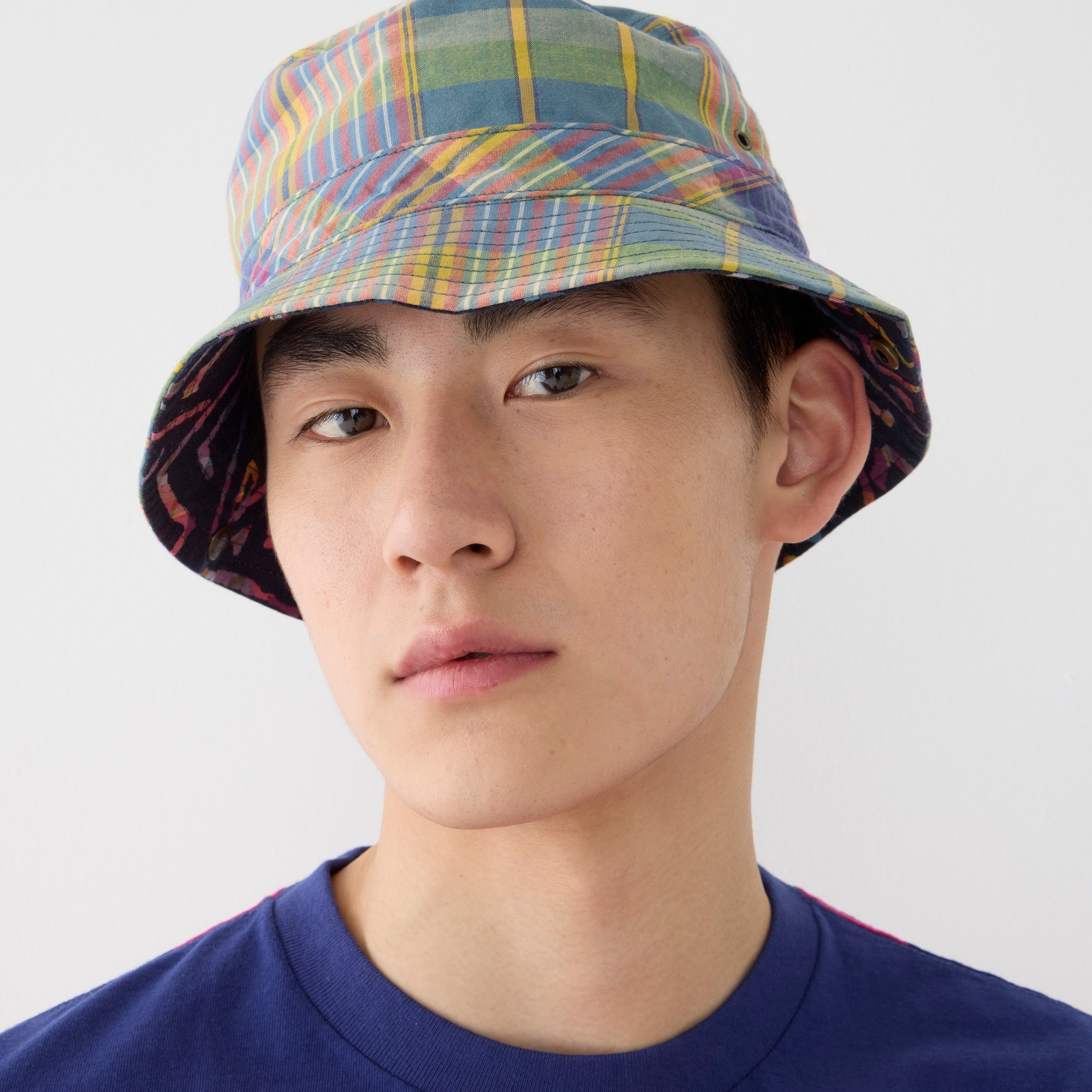 Reversible bucket hat in madras