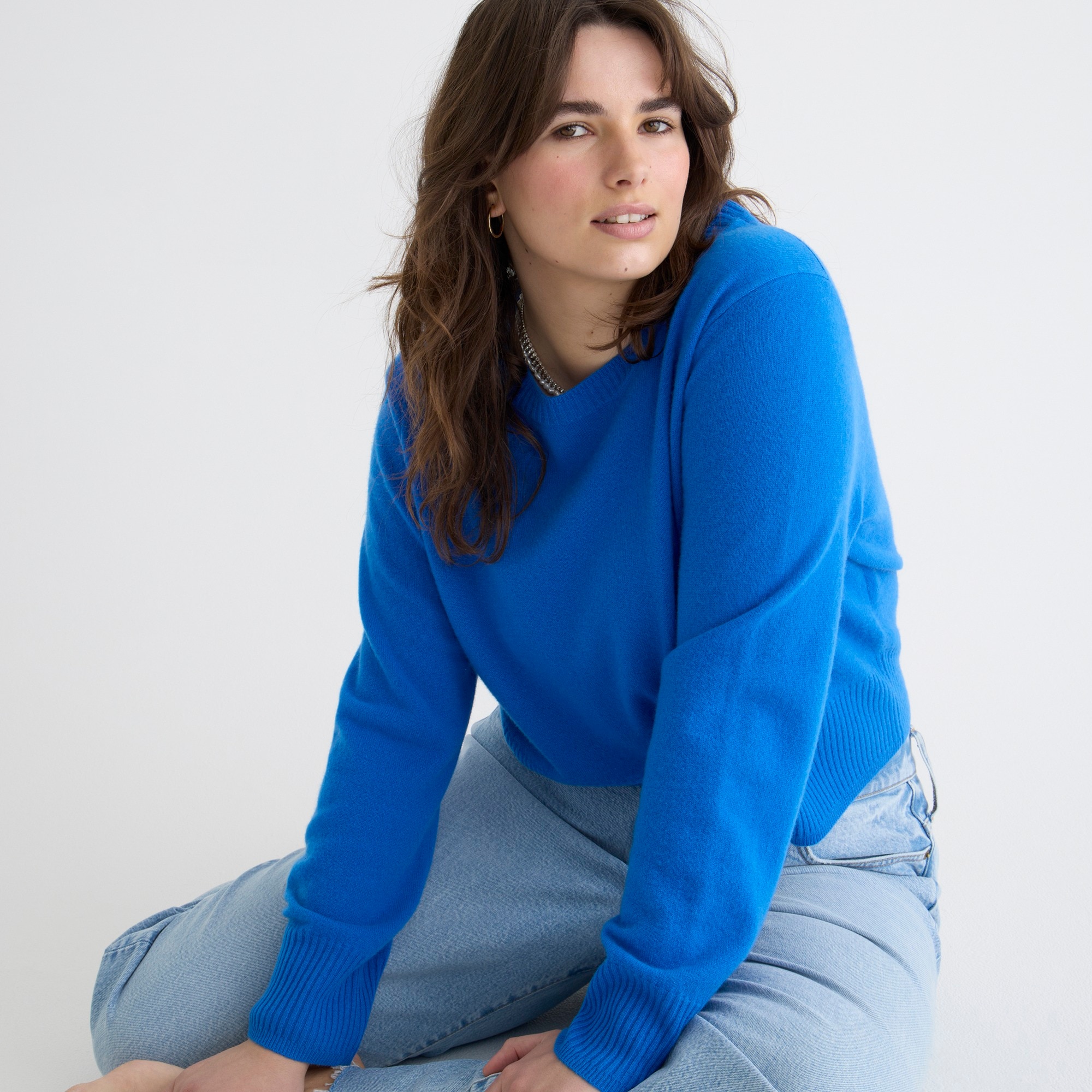 Cropped cashmere crewneck sweater