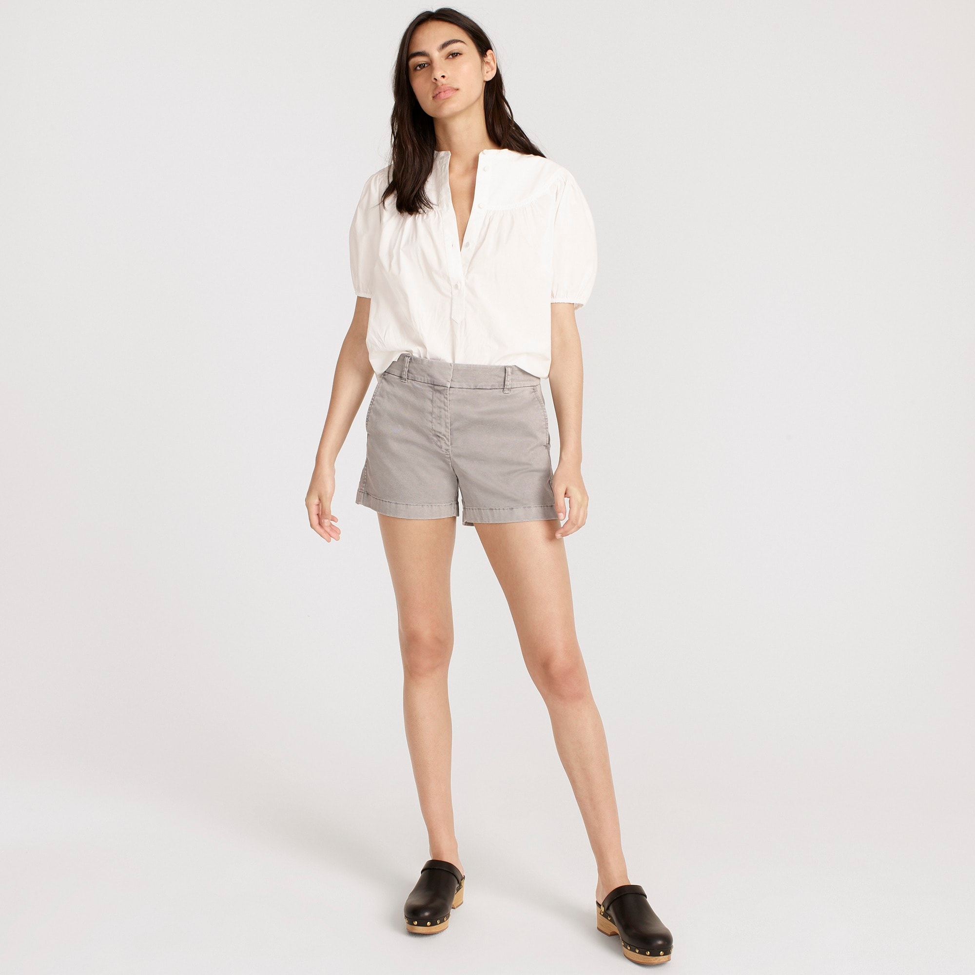 4" stretch chino short