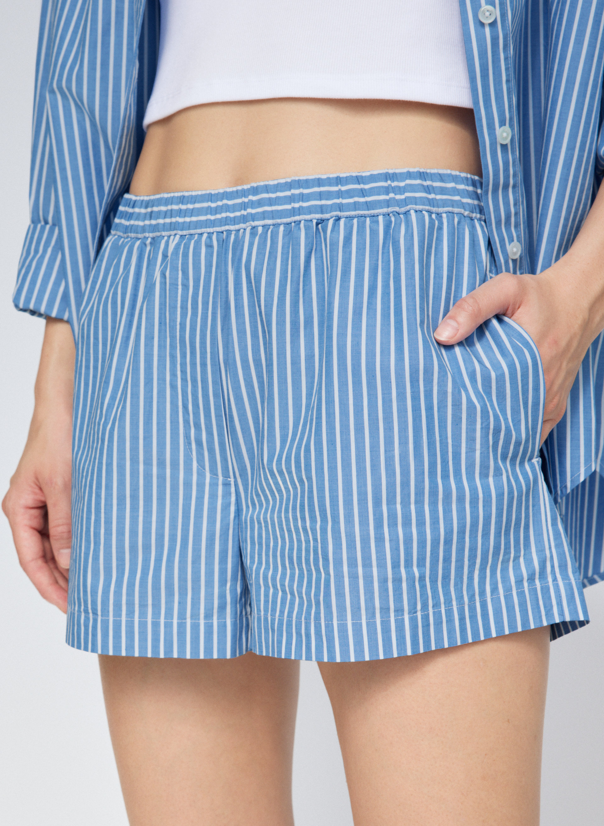Breeze 3" Short