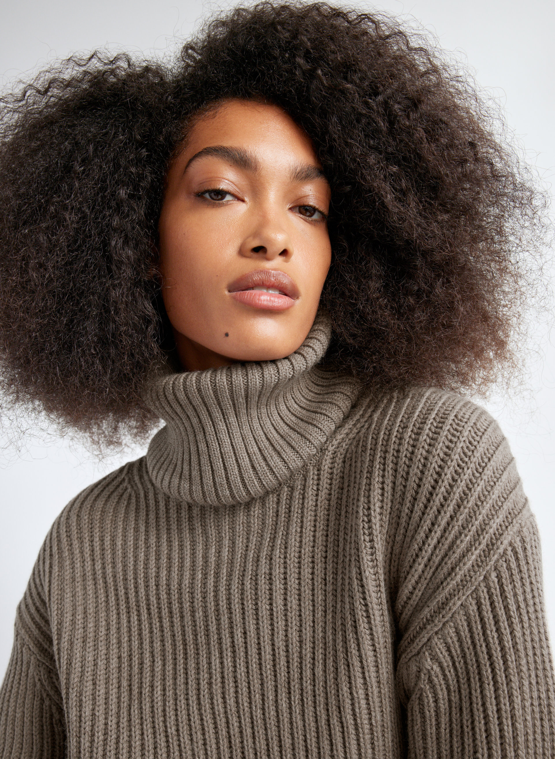 Guell Sweater