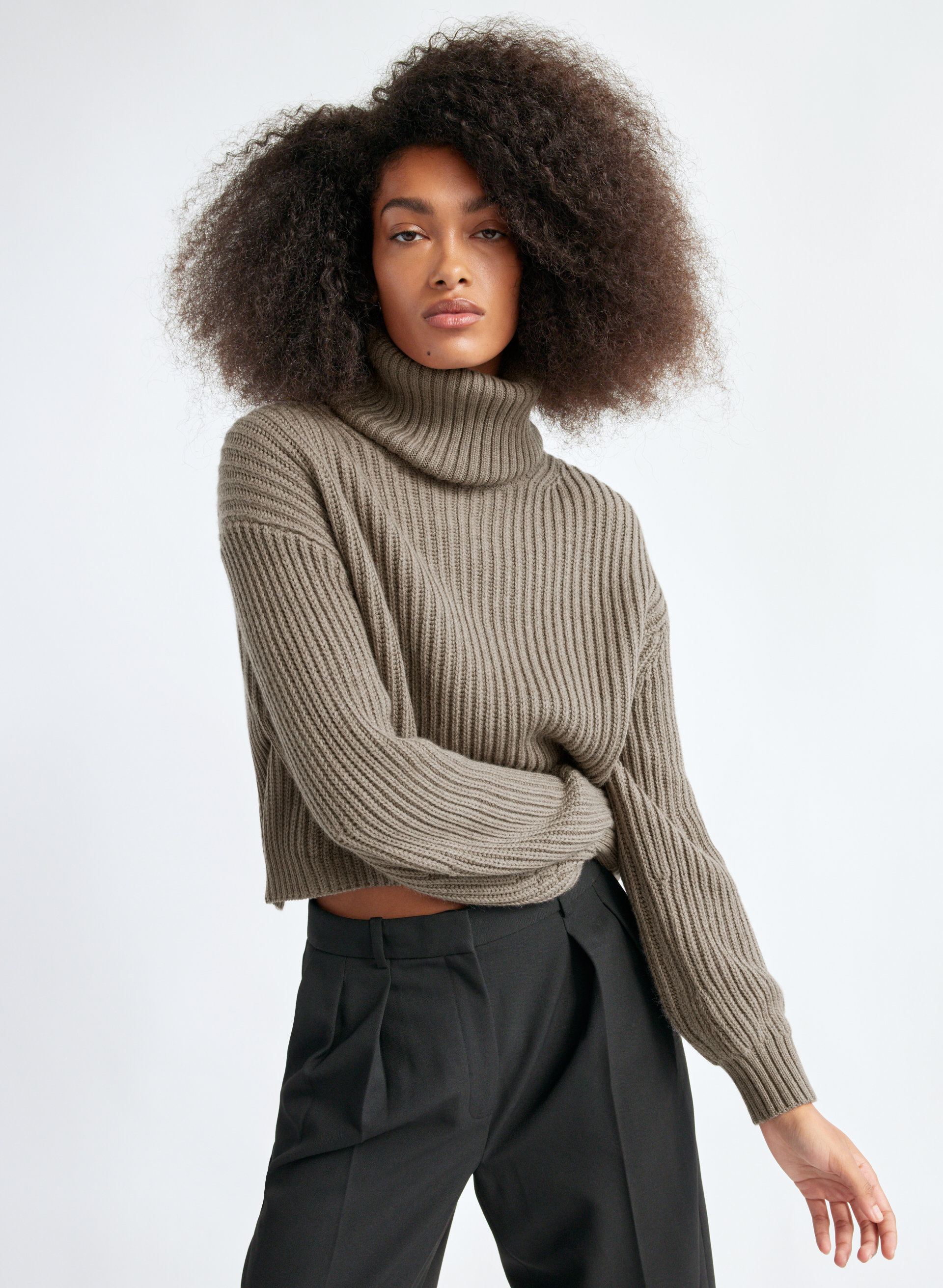 Guell Sweater
