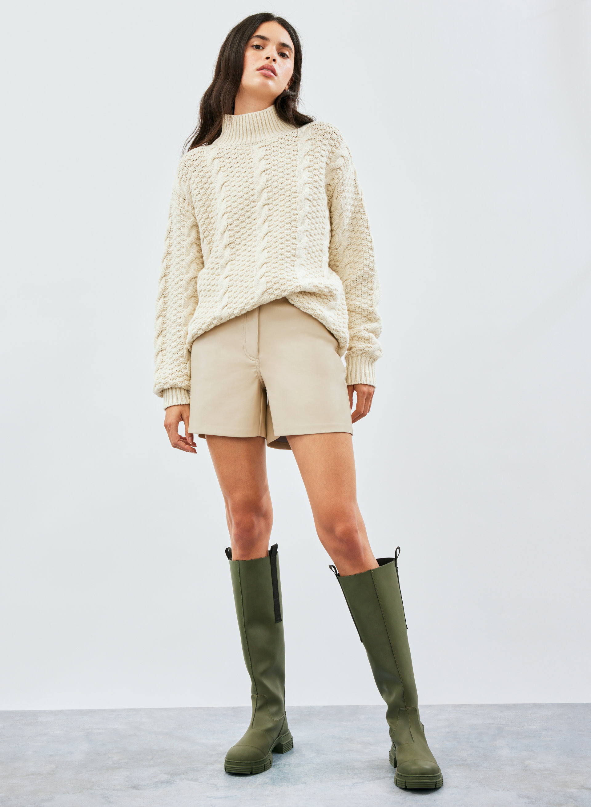 Melina 5" Short