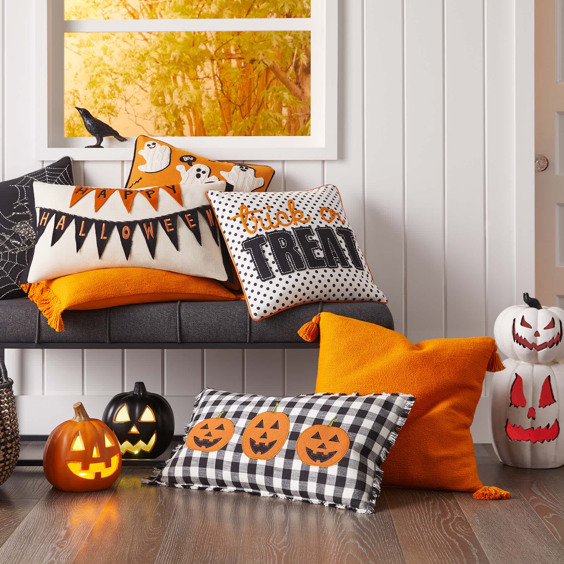 Black Jack-o'-Lantern Halloween Light, 8.3"