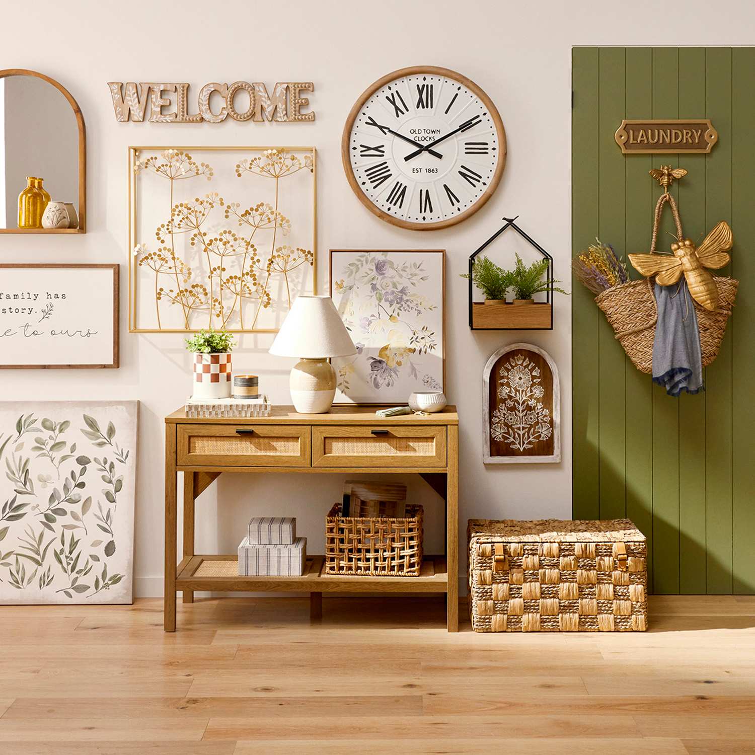 Honeybloom Welcome Wall Sign, 31x6