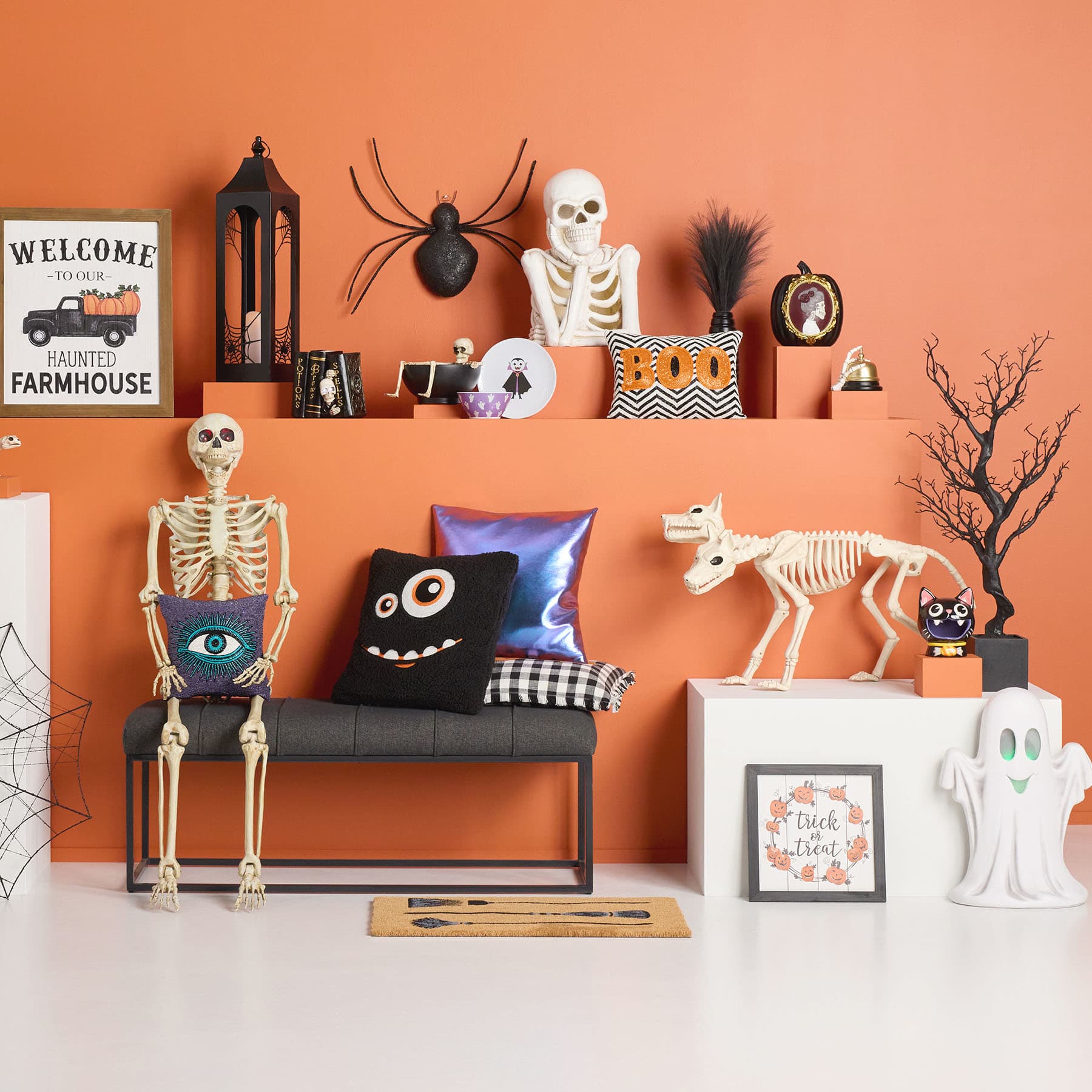 Happy Haunting Giant Ghost Wall Plaque, 22"
