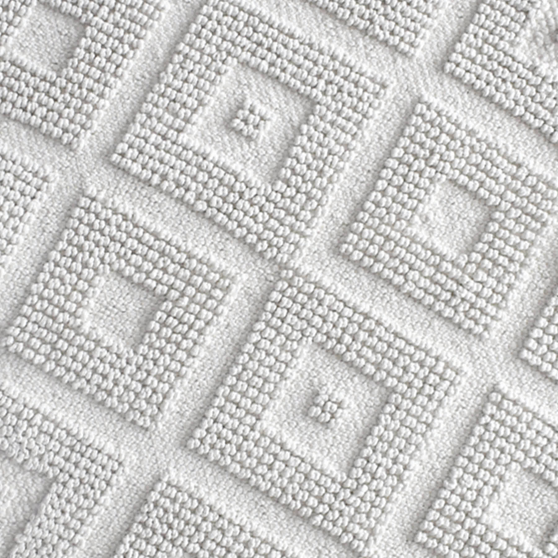 Ivory High-Low Diamond Handwoven Accent Rug, 27x45
