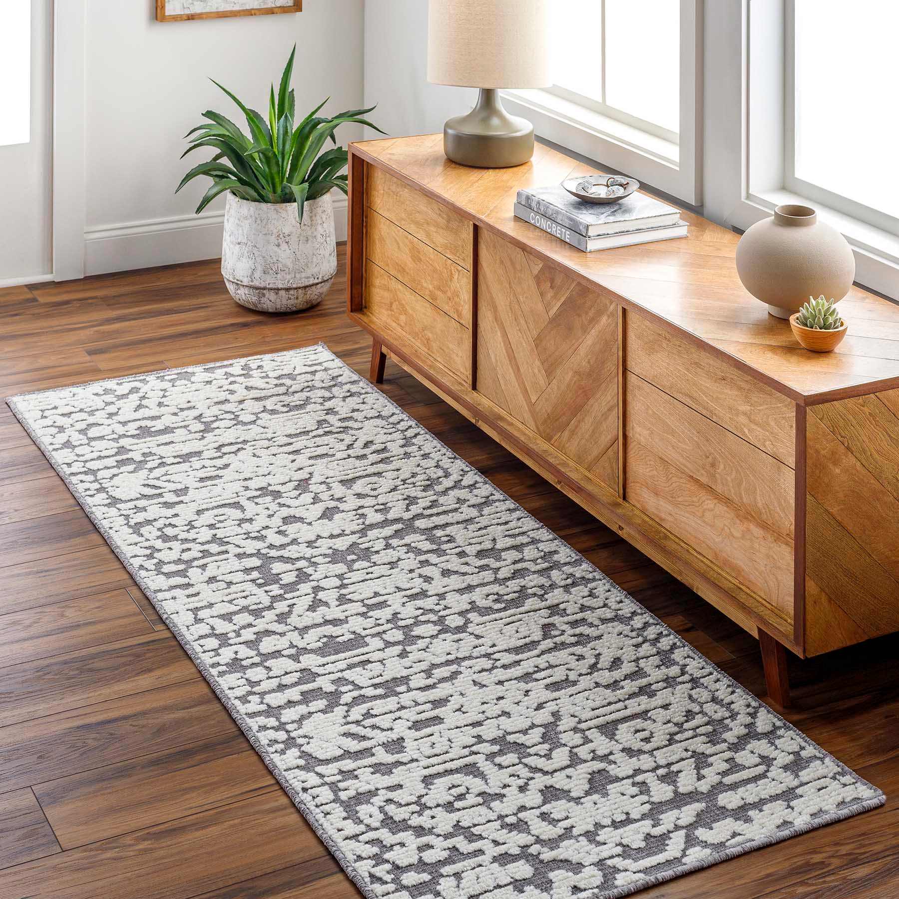 (B862) Found & Fable Lyna Grey & White Patterned Washable Runner, 2x7