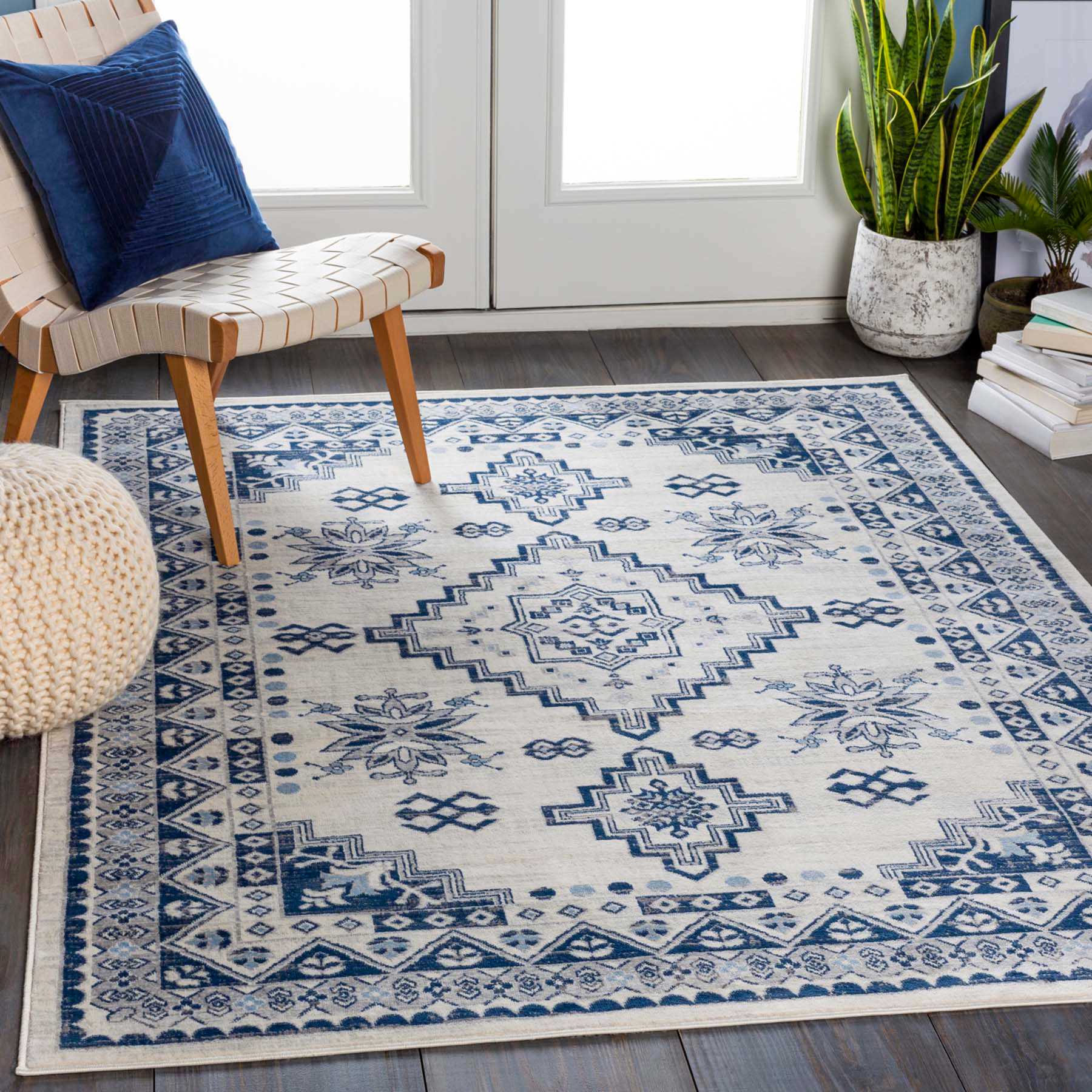 (D496) Roma Blue Medallion Runner, 2x7