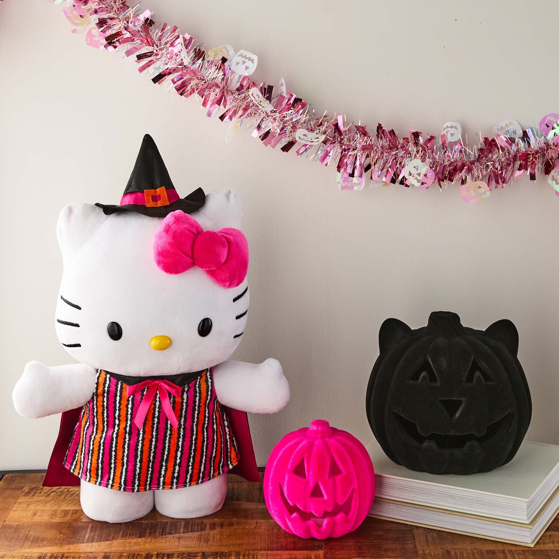 Halloween Greeter Hello Kitty as Bright Witch