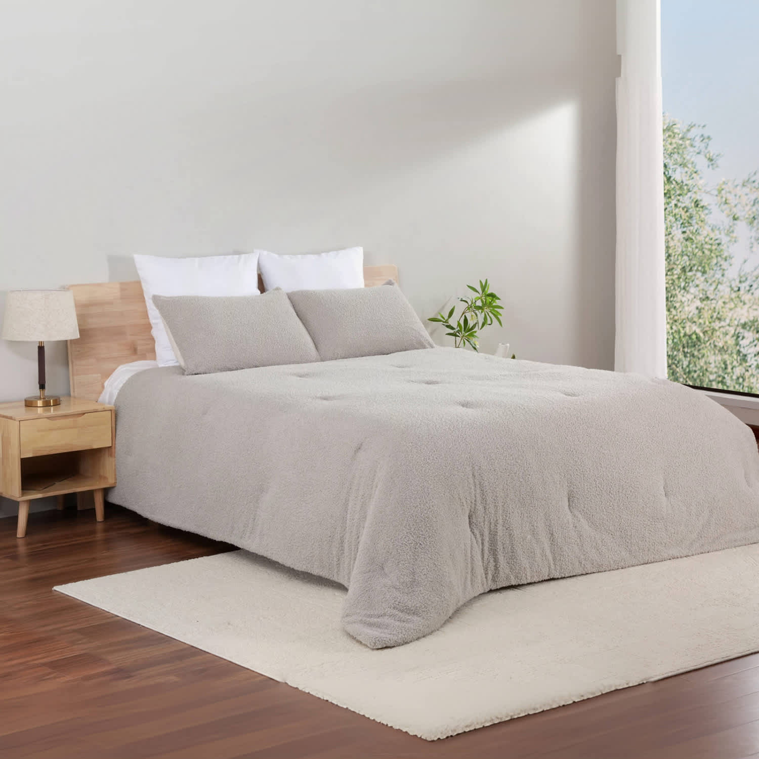 Honeybloom 3-Piece Light Grey Cozy Knit Comforter Set, King
