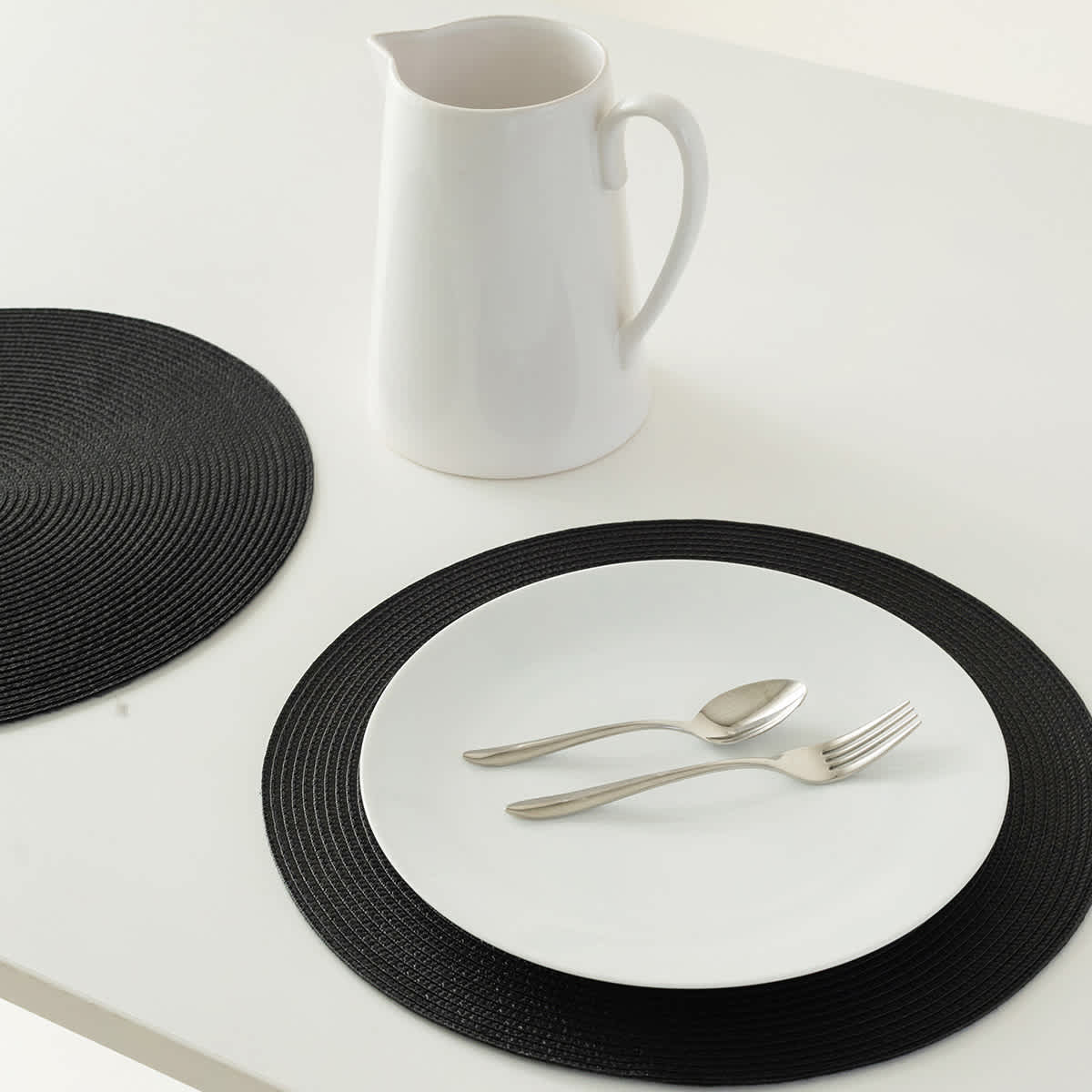 Set of 6 Veranda Black Placemats, 15"