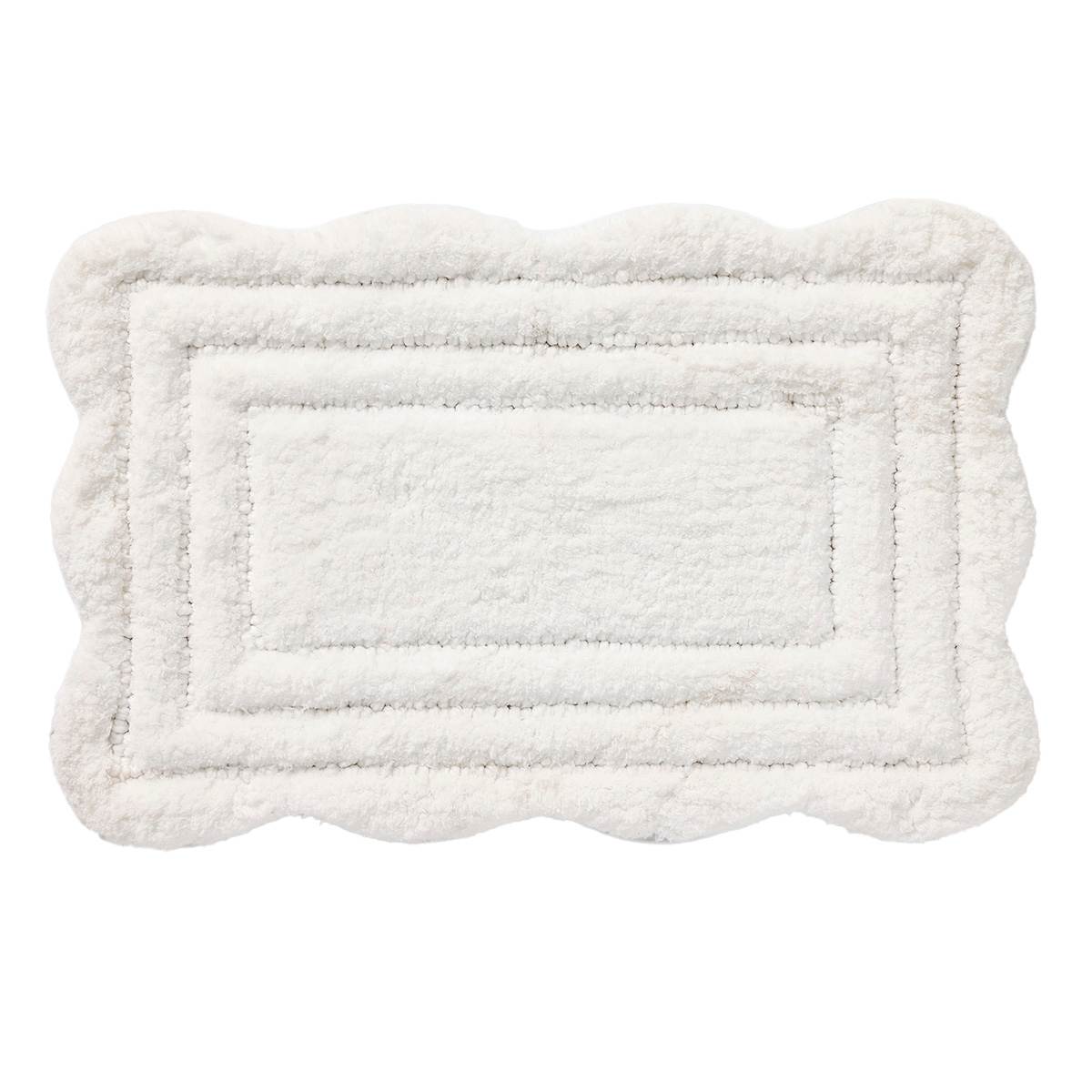 Montgomery White Bath Rug, 20x30