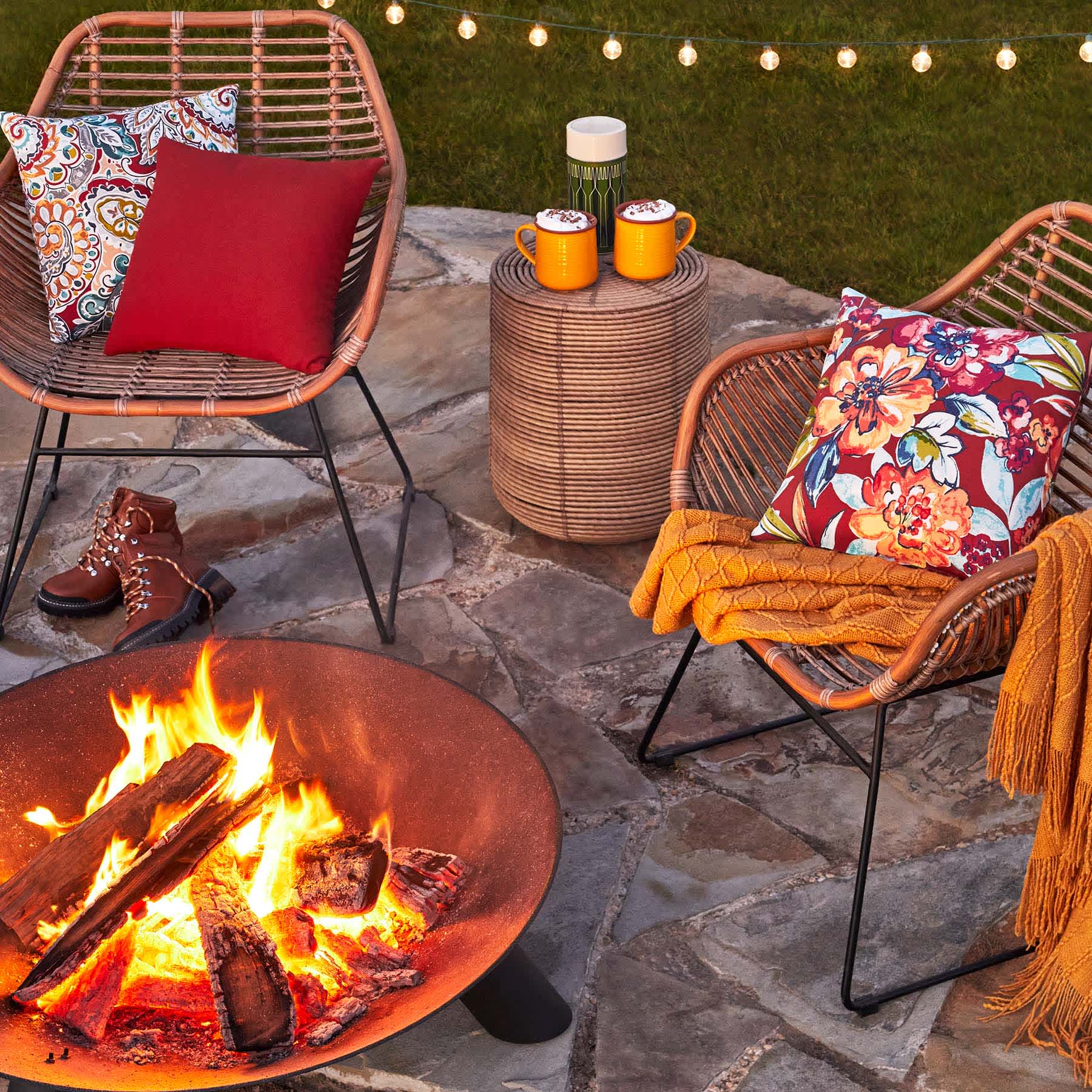 Onyx Cast Iron Outdoor Fire Pit