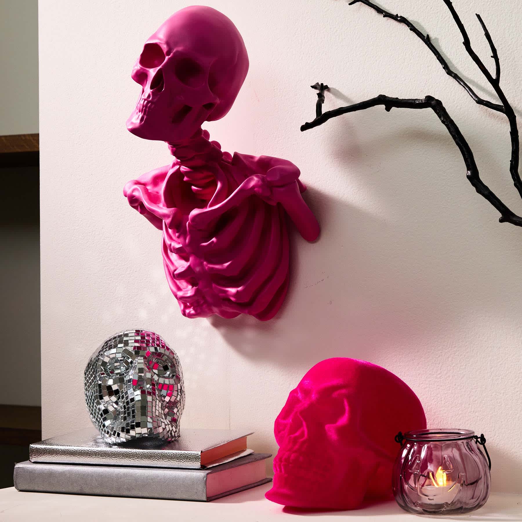 Hey Boo! Pink Flocked Skull, 6"