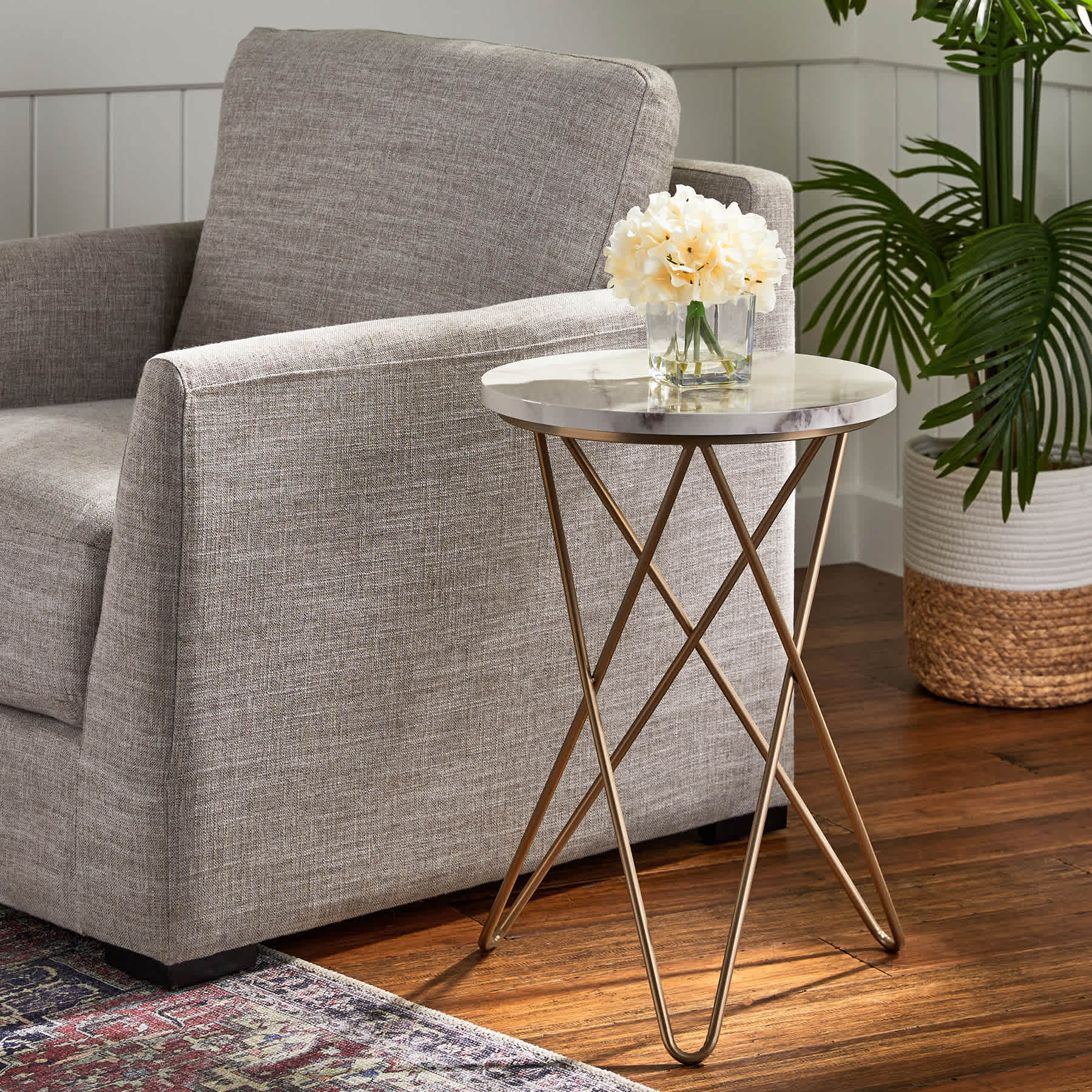 Liv Accent Table, Gold