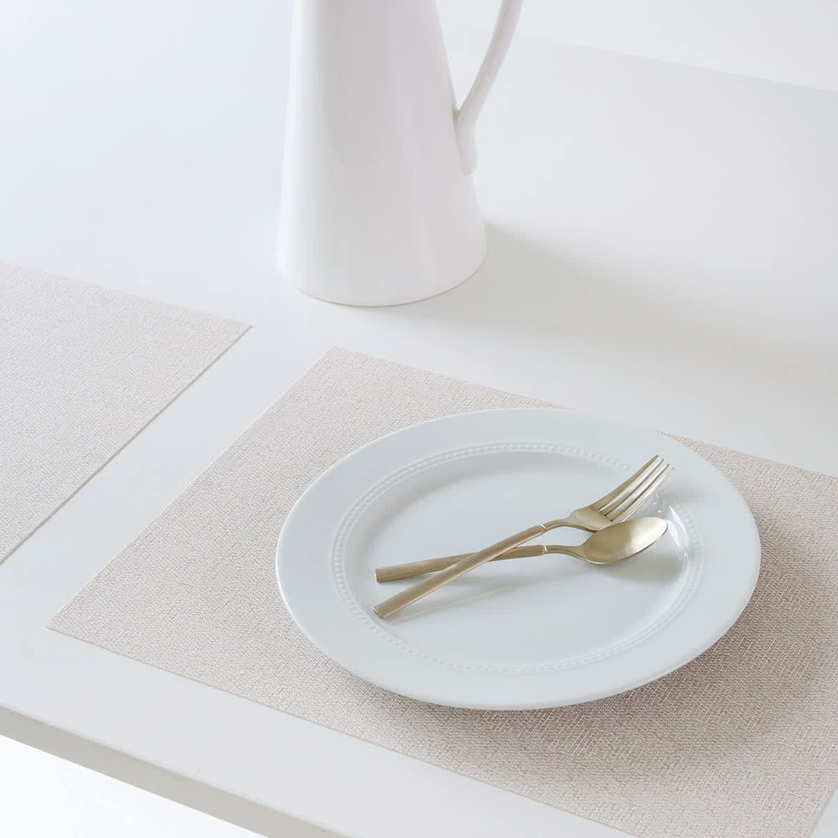 Set of 6 Glamour Ivory Woven Vinyl Placemats, 18x13
