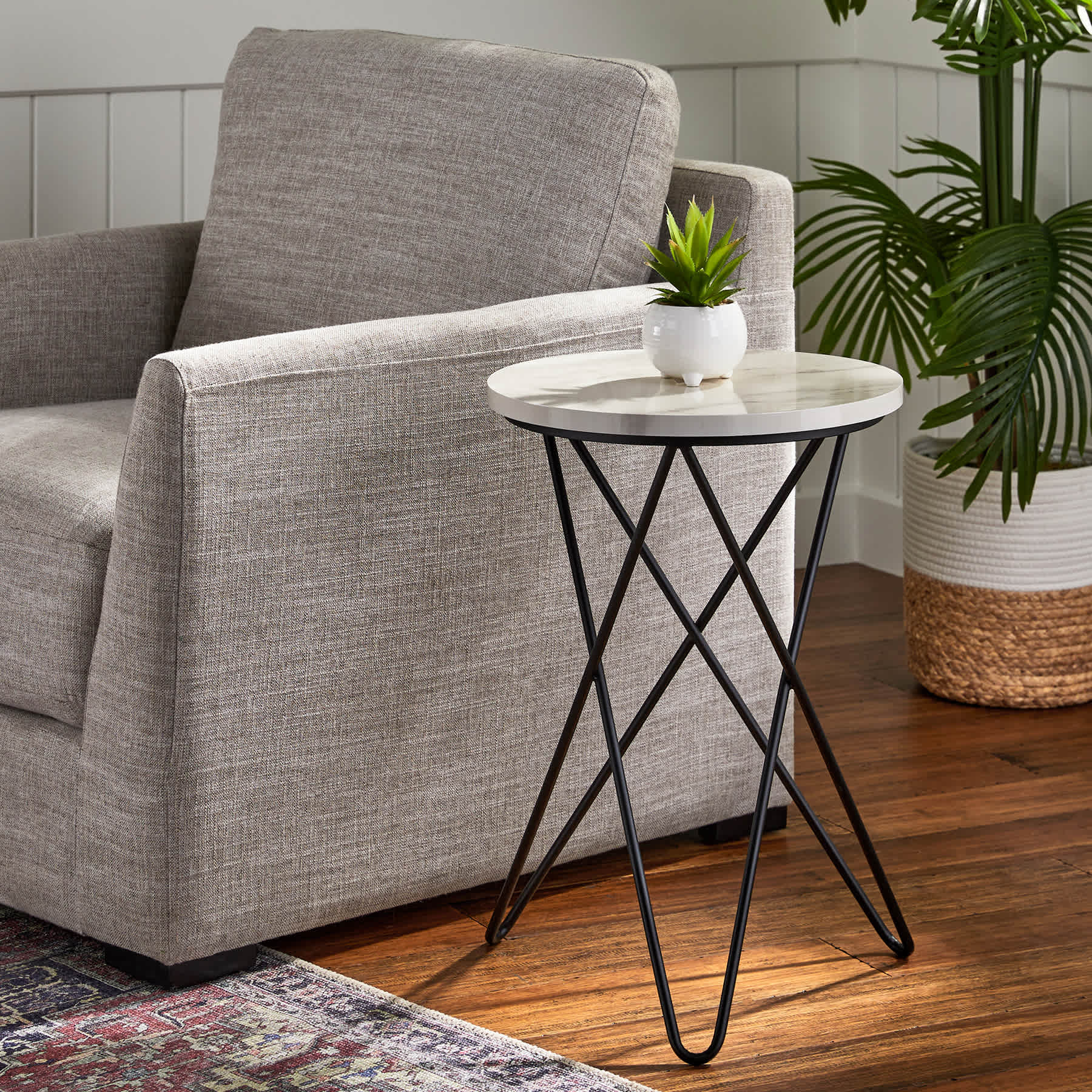 Liv Accent Table, Black
