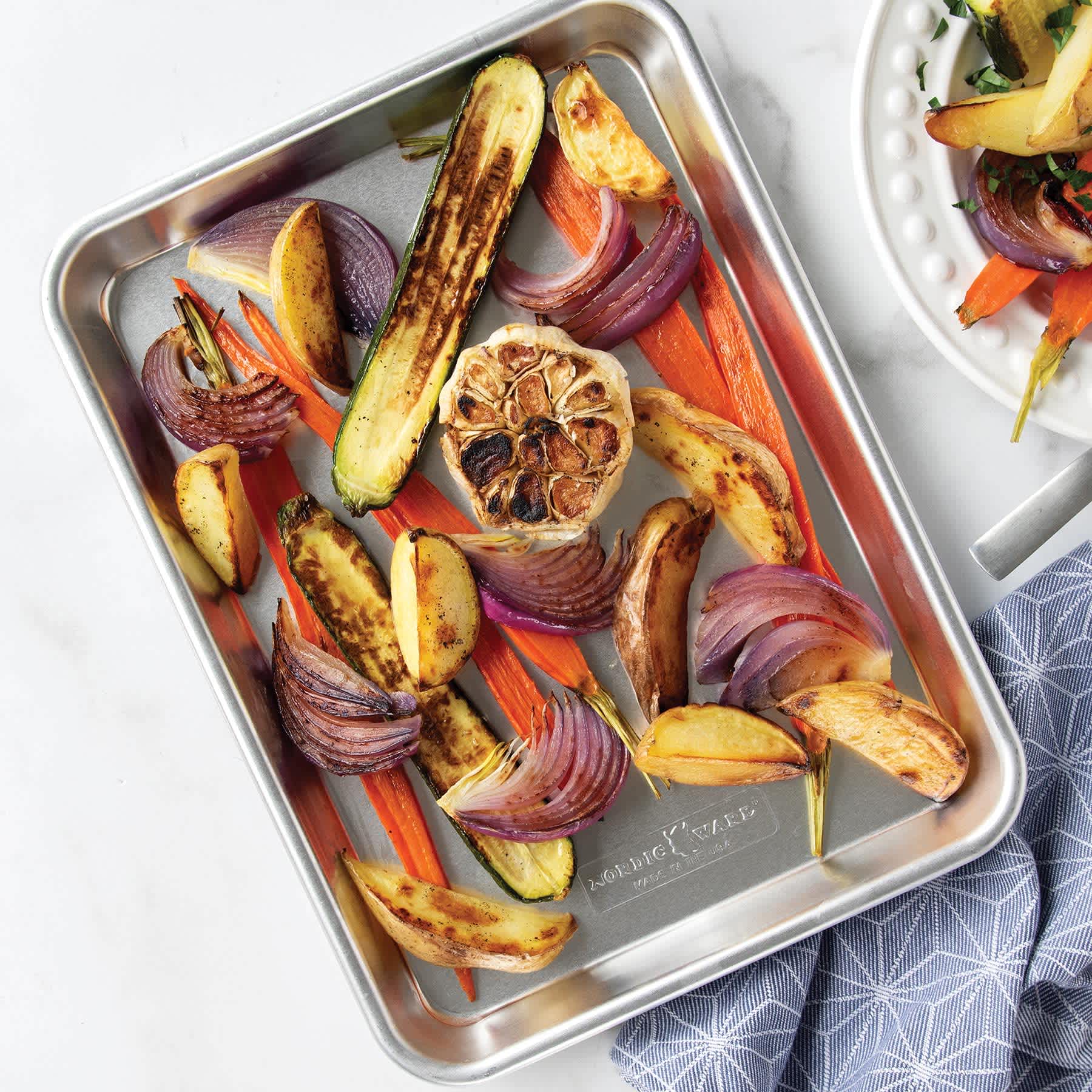 Nordic Ware Quarter Sheet Baking Pan, 13x9.5