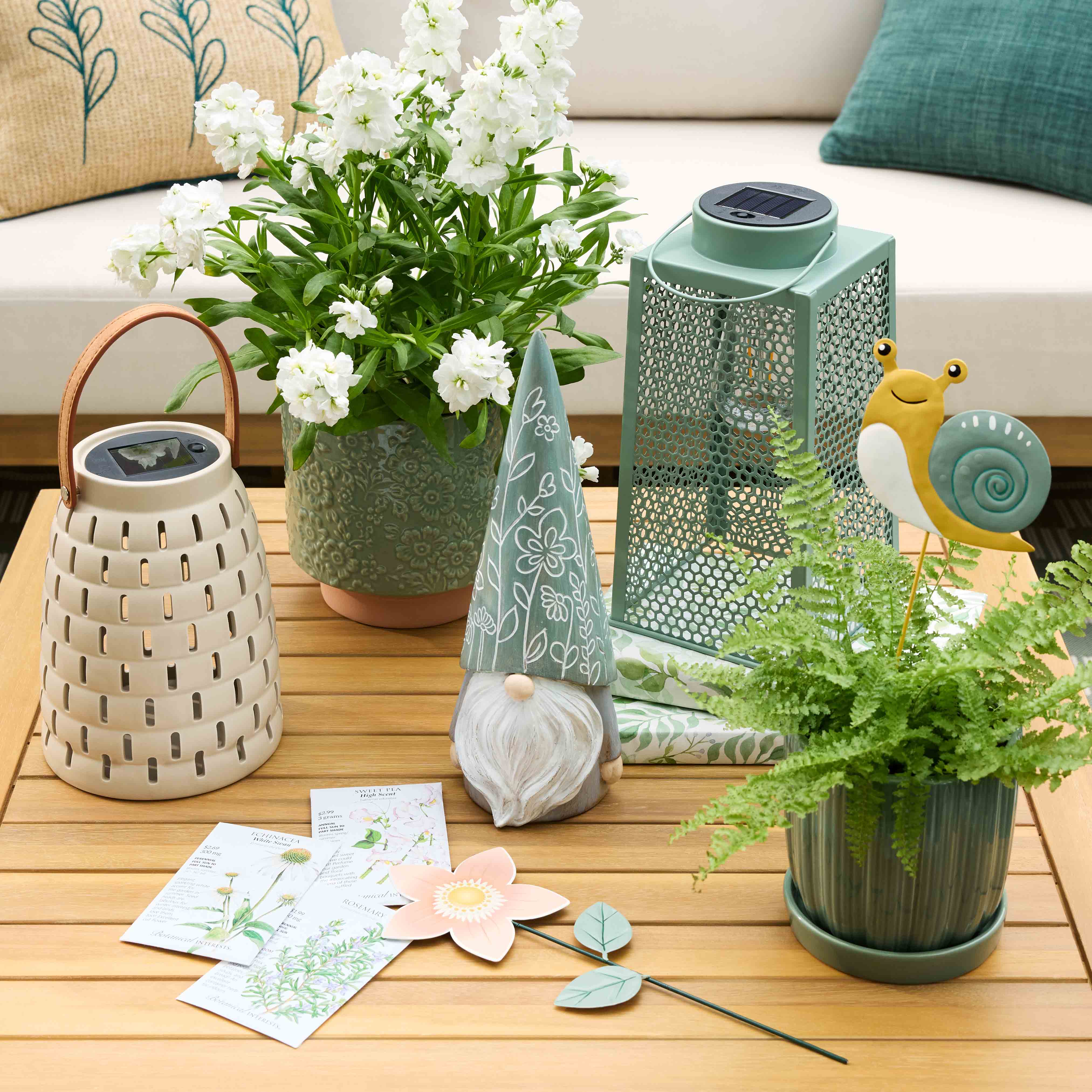 Honeybloom Indoor Cassia Green Flower Planter, 7"